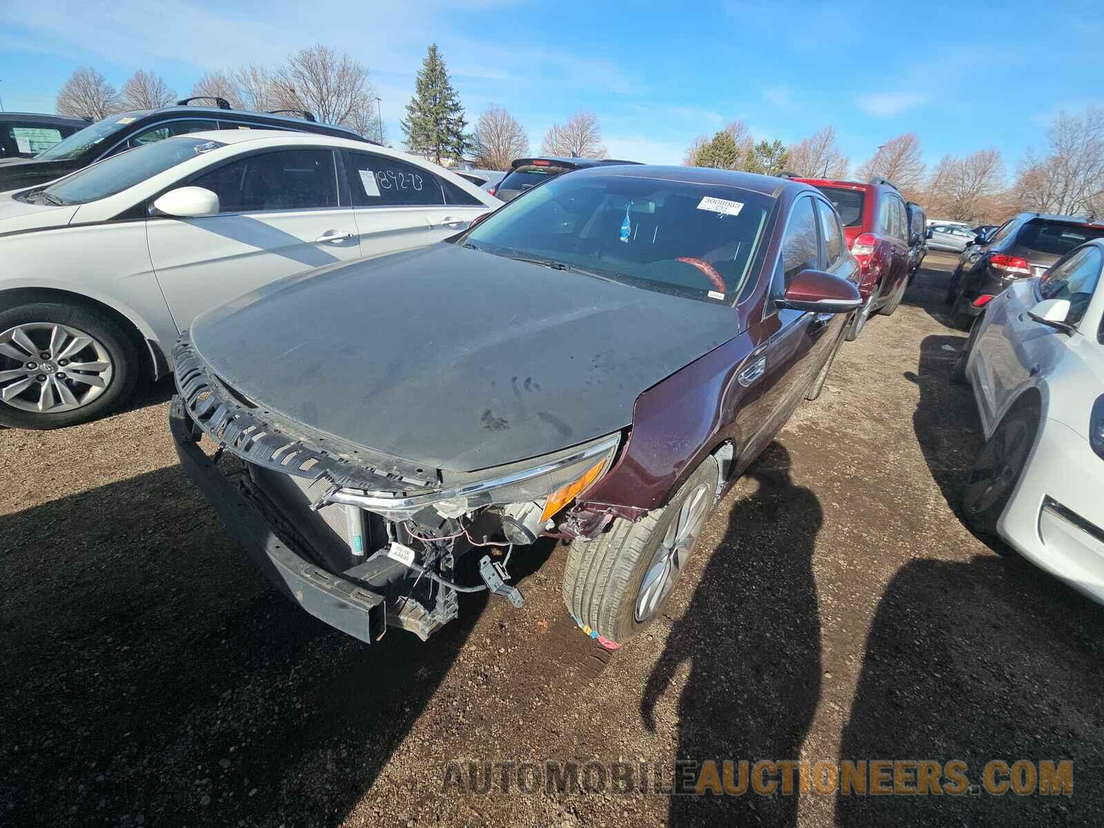 5XXGT4L30HG173790 Kia Optima 2017