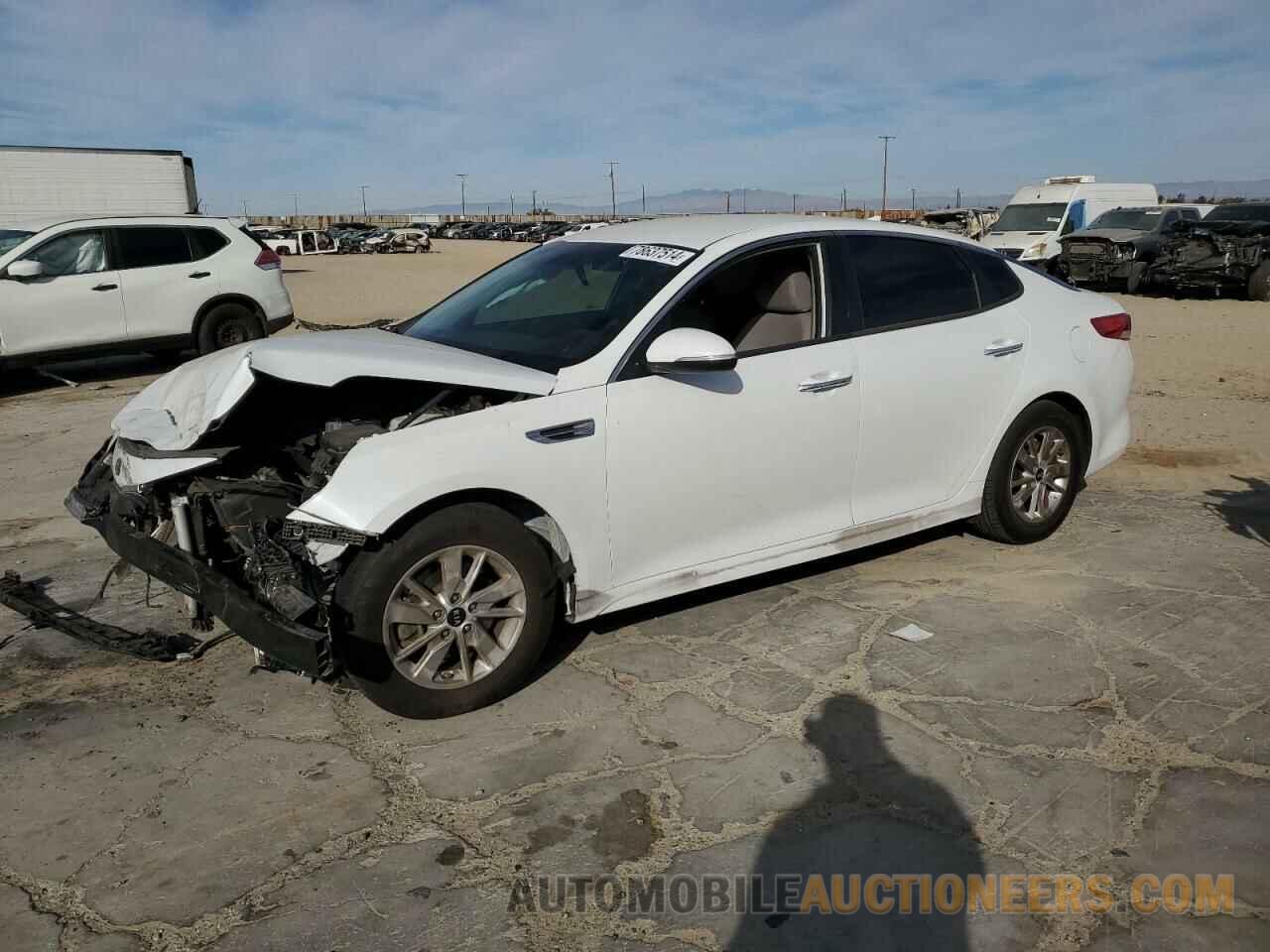 5XXGT4L30JG187968 KIA OPTIMA 2018