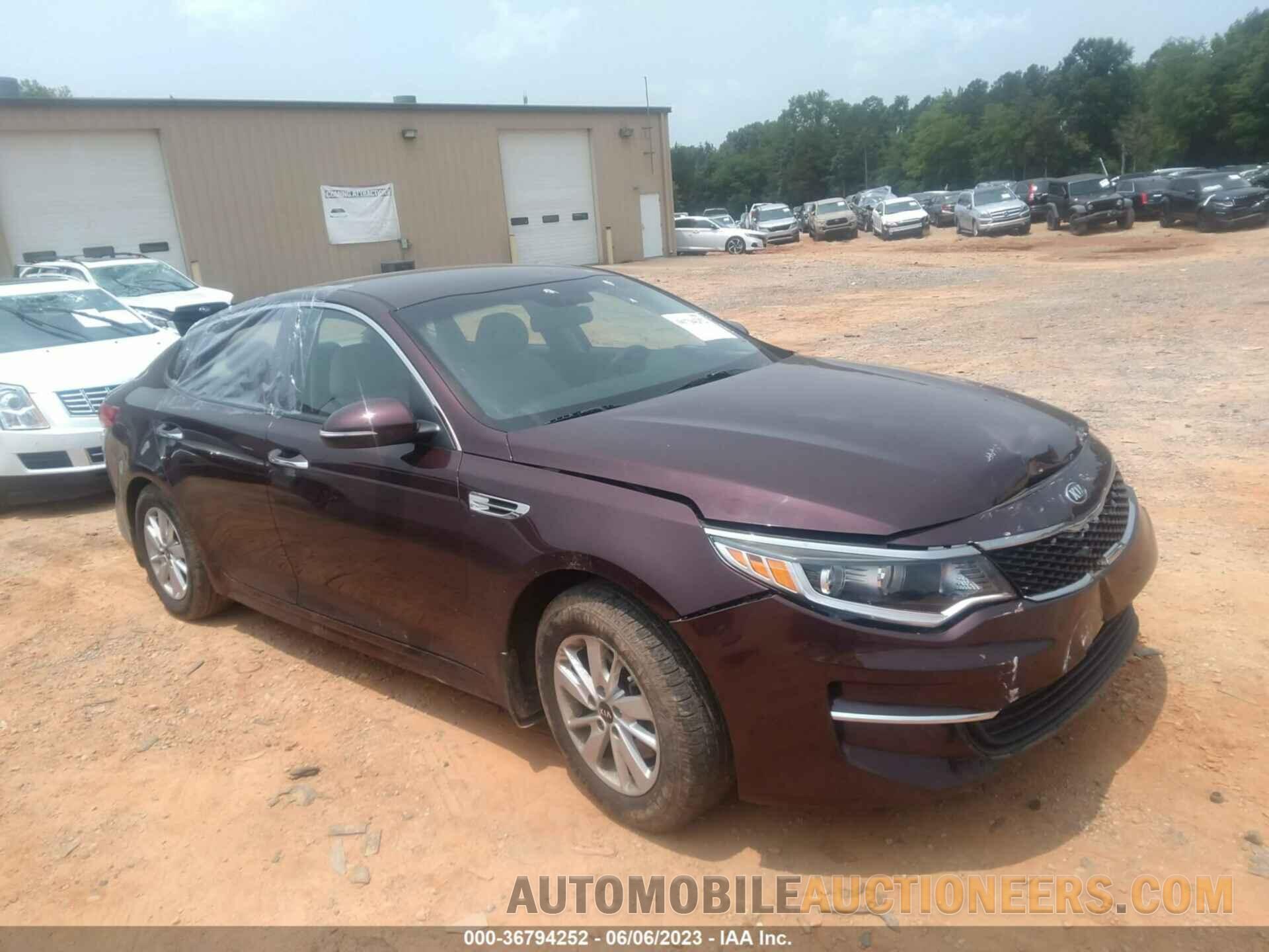 5XXGT4L30JG198176 KIA OPTIMA 2018