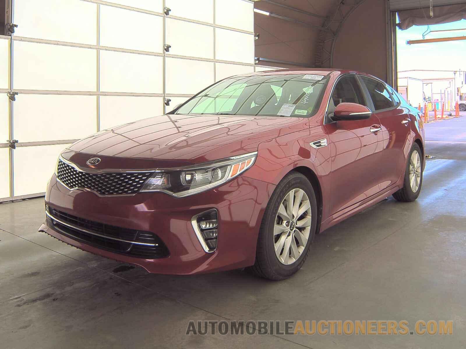 5XXGT4L30JG201349 Kia Optima 2018