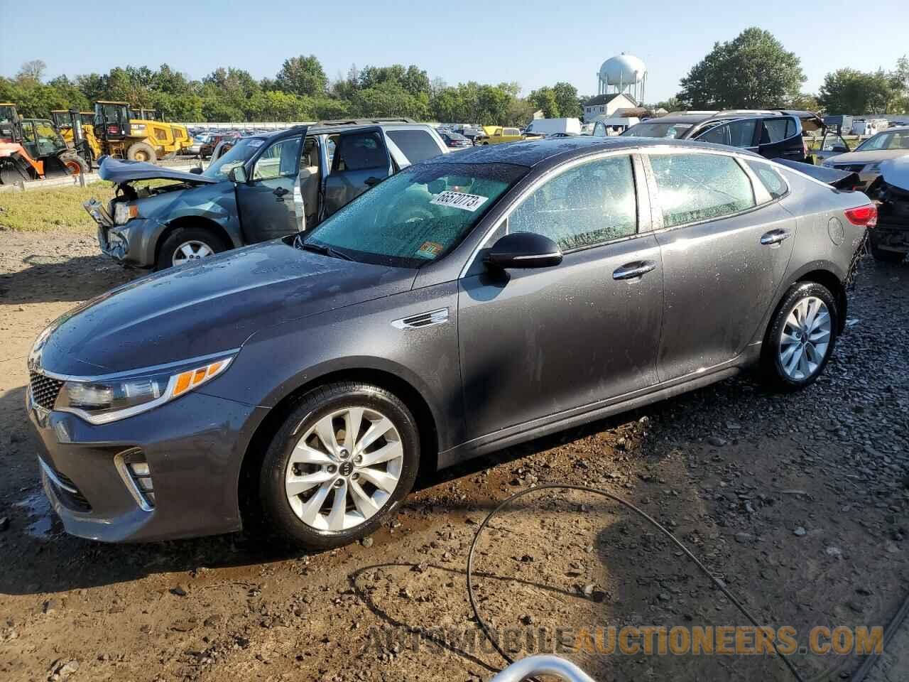 5XXGT4L30JG209533 KIA OPTIMA 2018