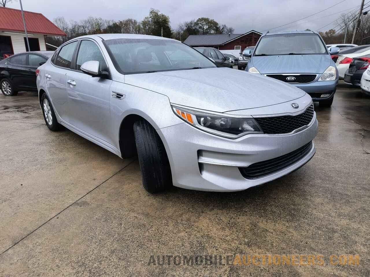 5XXGT4L30JG216370 KIA OPTIMA 2018