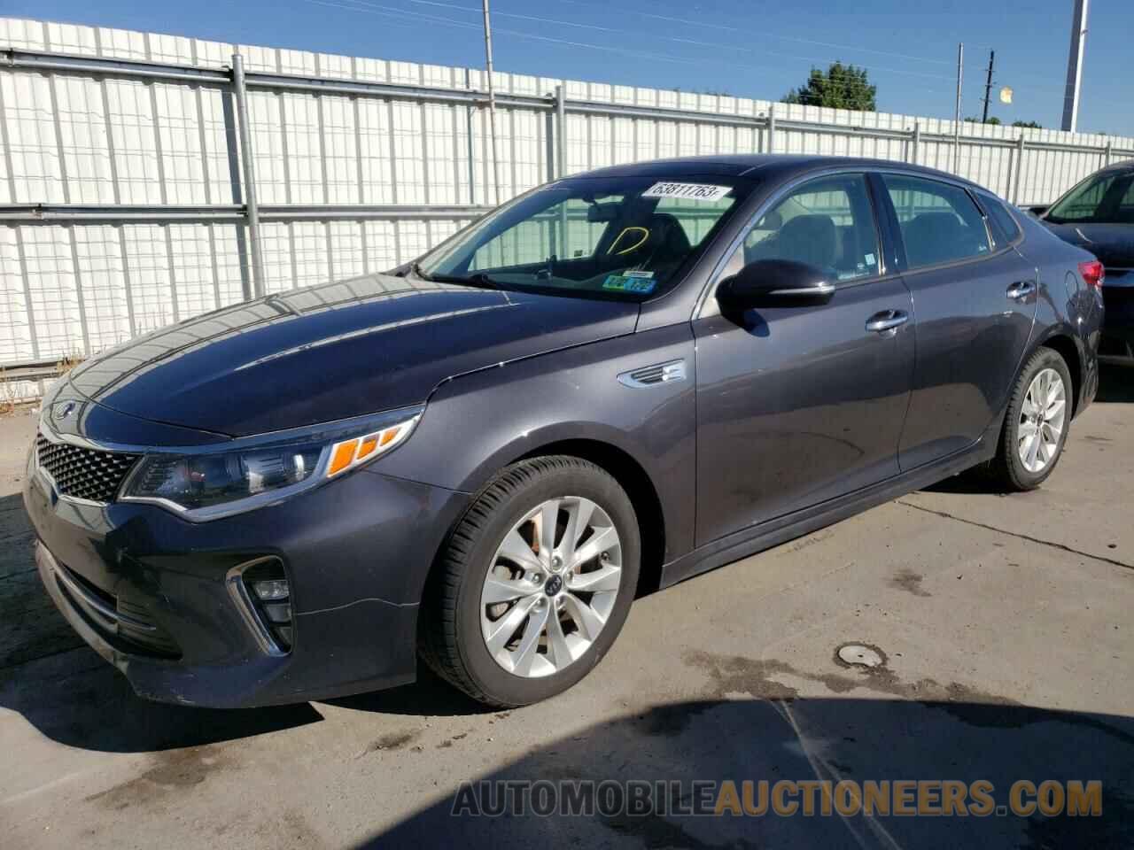 5XXGT4L30JG230074 KIA OPTIMA 2018