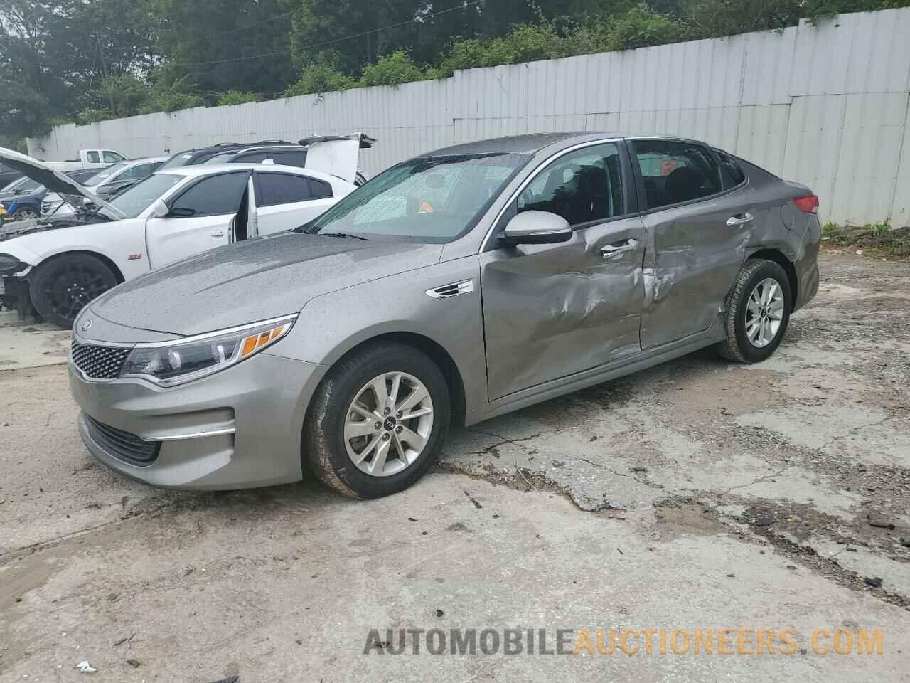 5XXGT4L30JG242564 KIA OPTIMA 2018