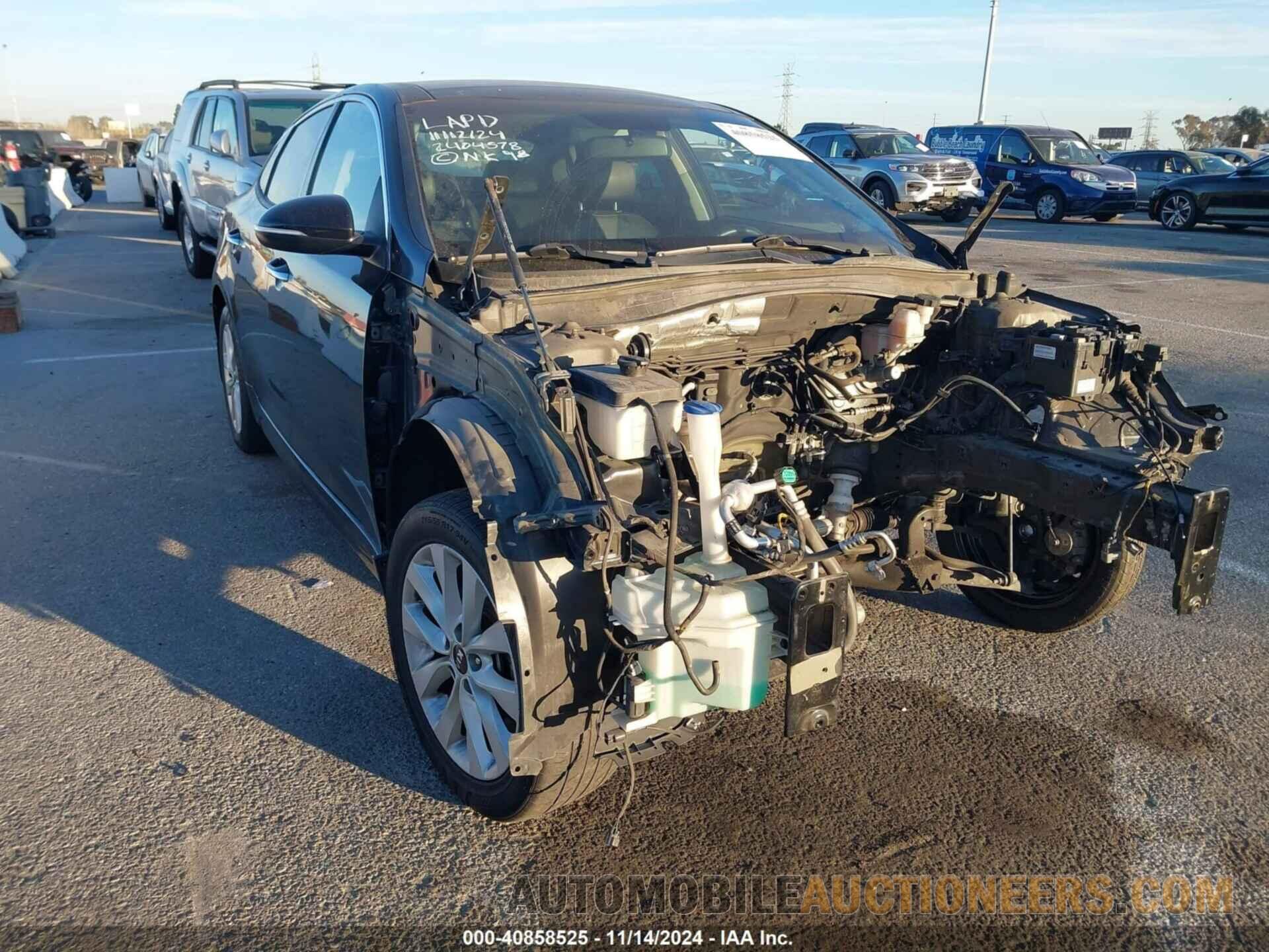 5XXGT4L30JG244671 KIA OPTIMA 2018