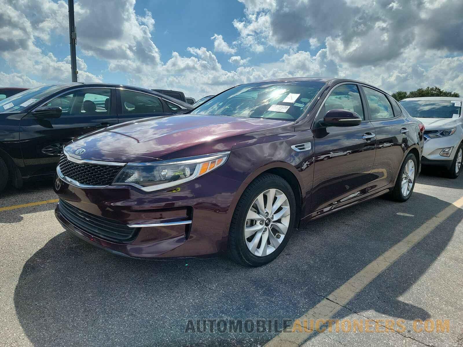 5XXGT4L30JG248378 Kia Optima 2018