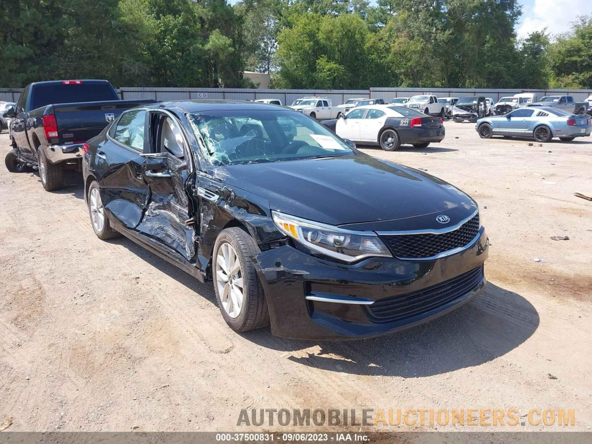 5XXGT4L30JG257615 KIA OPTIMA 2018