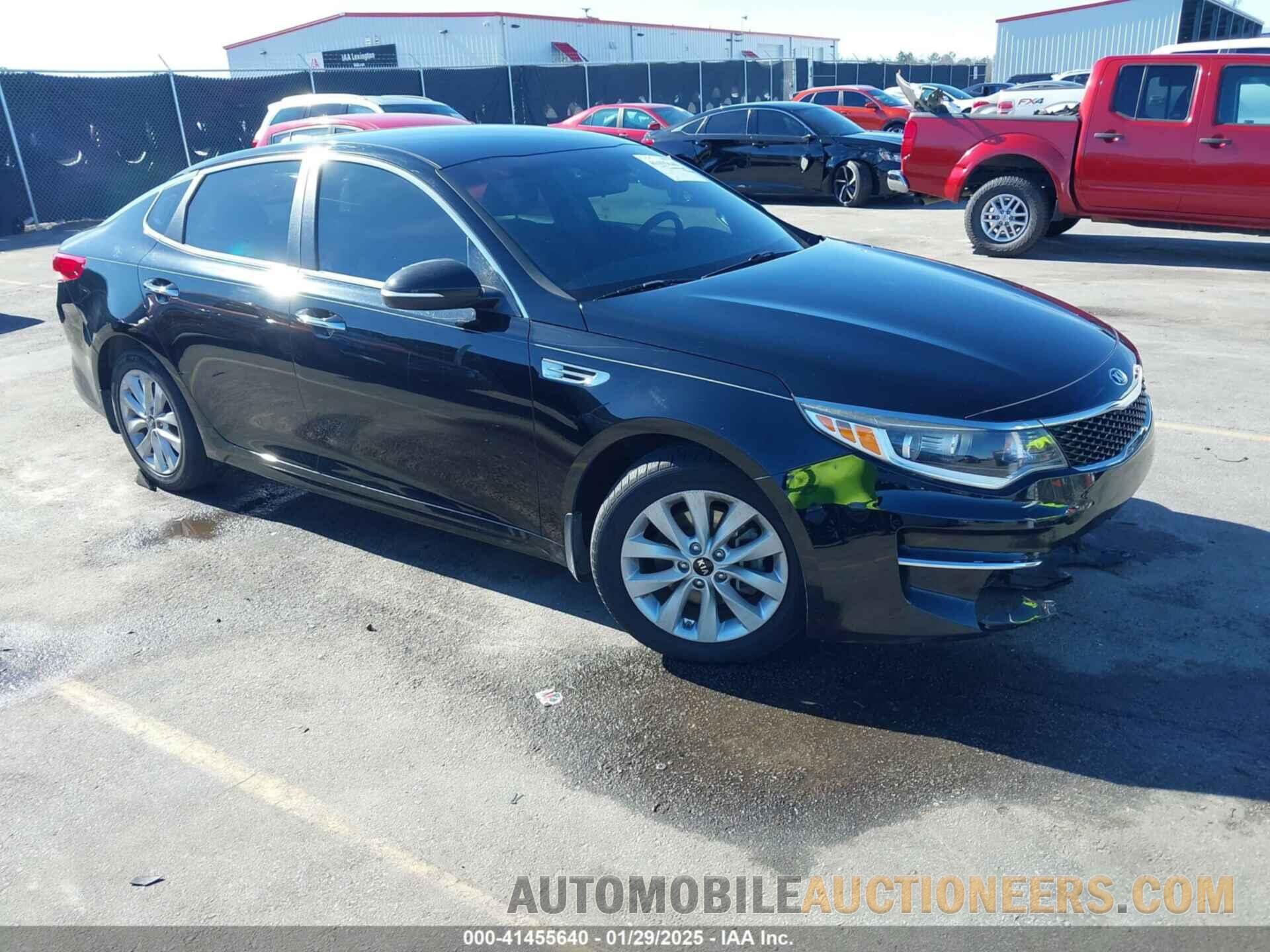 5XXGT4L30JG259719 KIA OPTIMA 2018