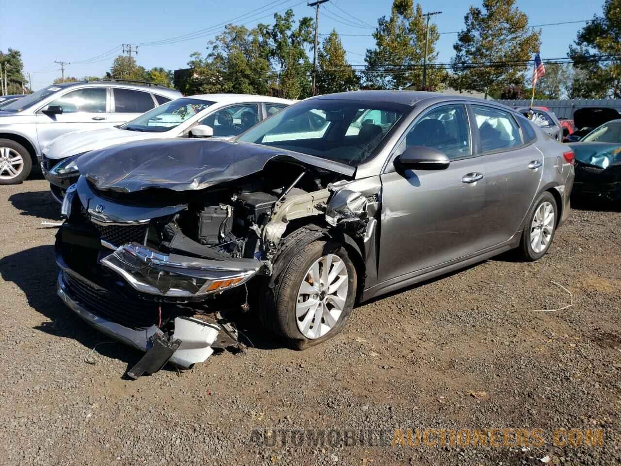 5XXGT4L30JG265438 KIA OPTIMA 2018