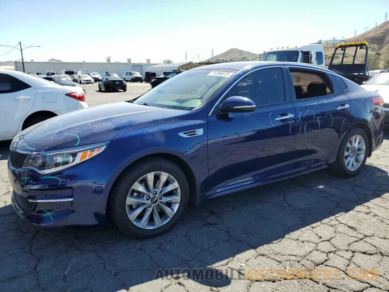 5XXGT4L30JG274284 KIA OPTIMA 2018