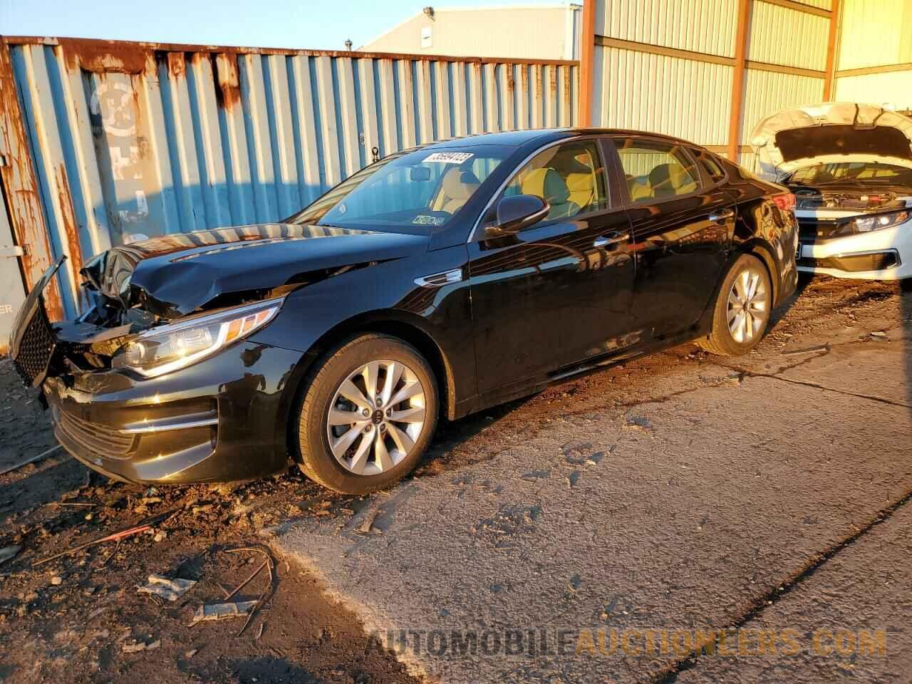 5XXGT4L30JG274396 KIA OPTIMA 2018