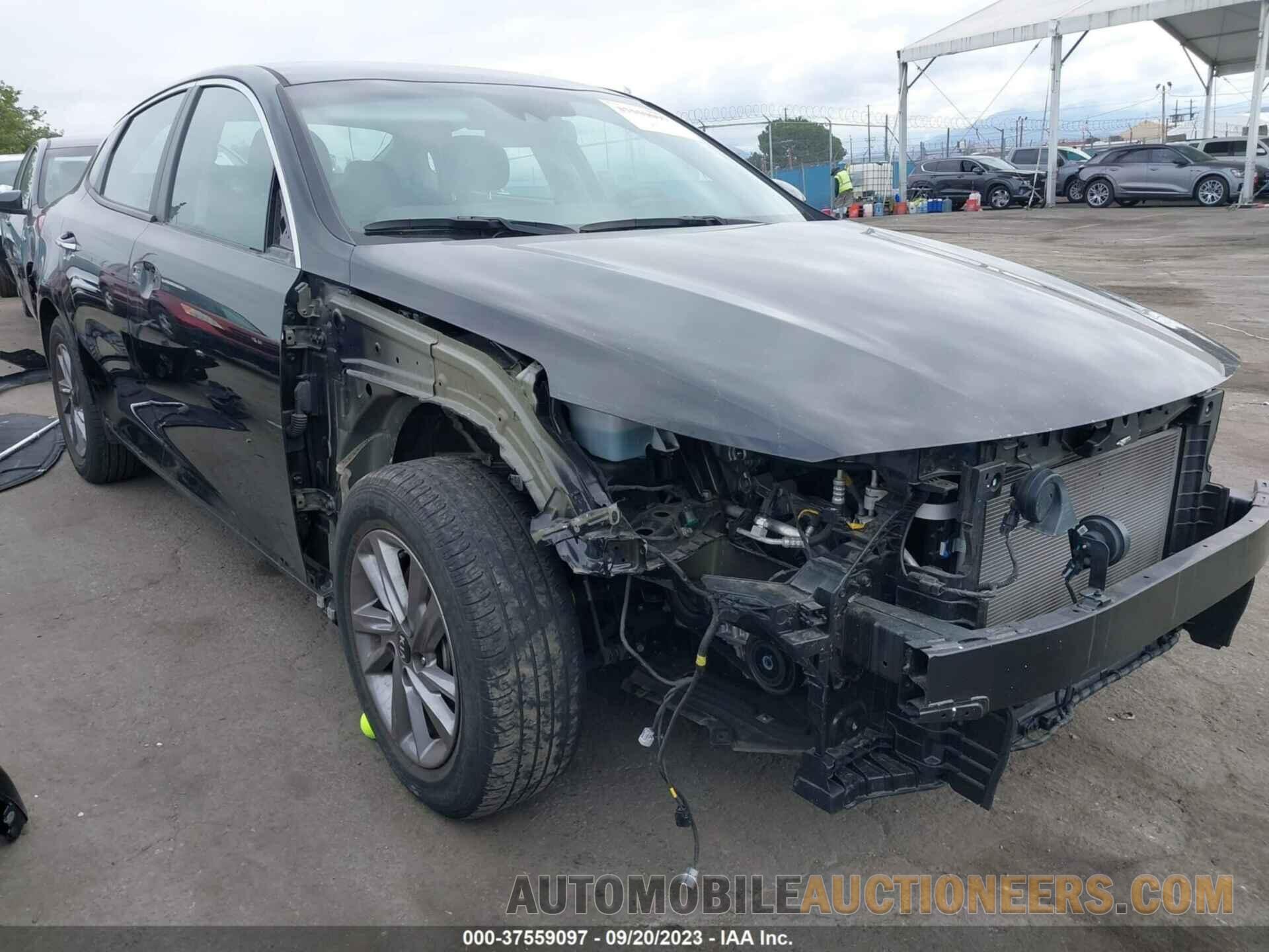 5XXGT4L30LG448972 KIA OPTIMA 2020