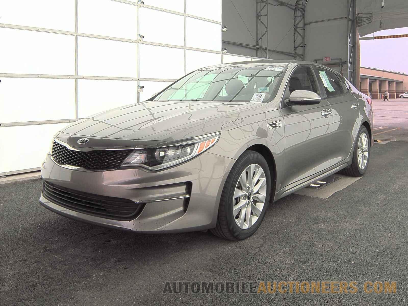 5XXGT4L31HG147506 Kia Optima 2017