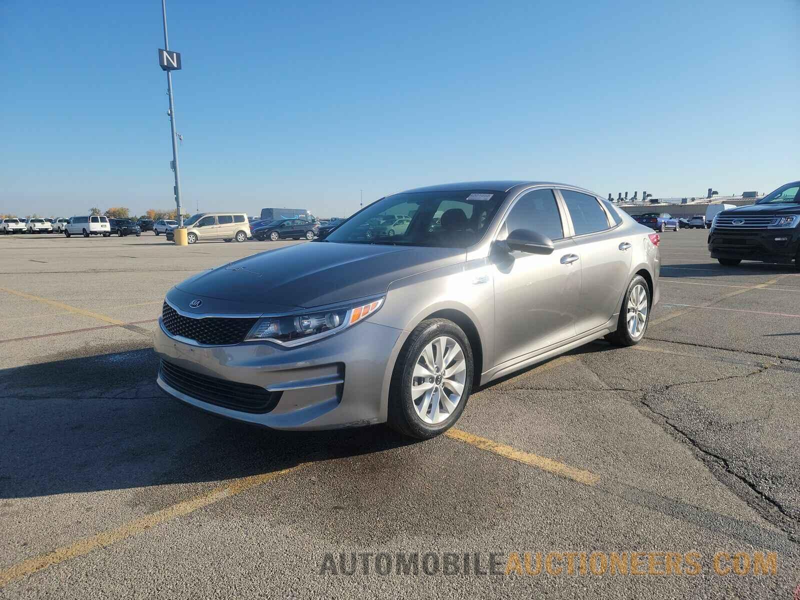 5XXGT4L31HG163947 Kia Optima 2017