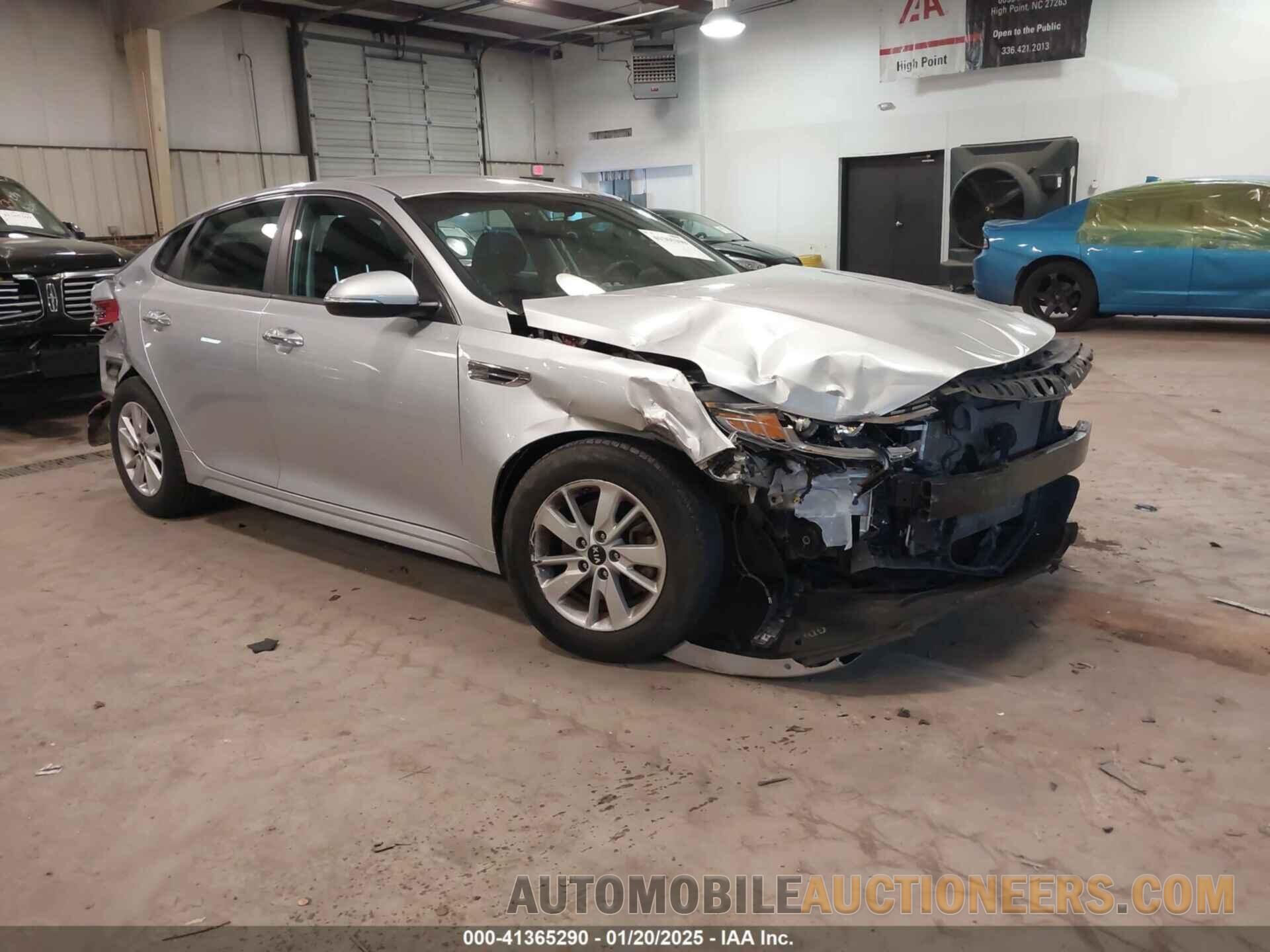 5XXGT4L31JG188143 KIA OPTIMA 2018