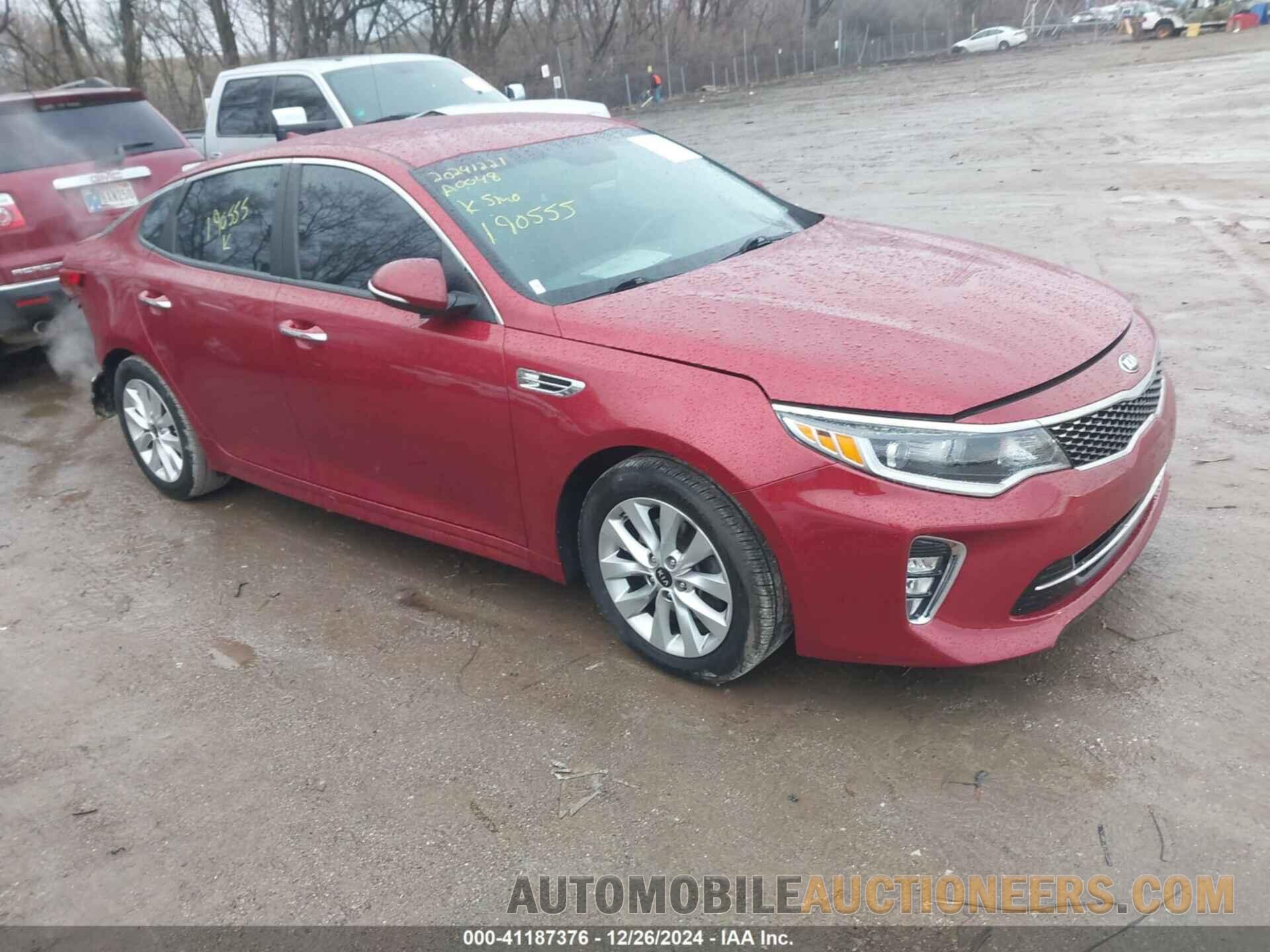 5XXGT4L31JG190555 KIA OPTIMA 2018