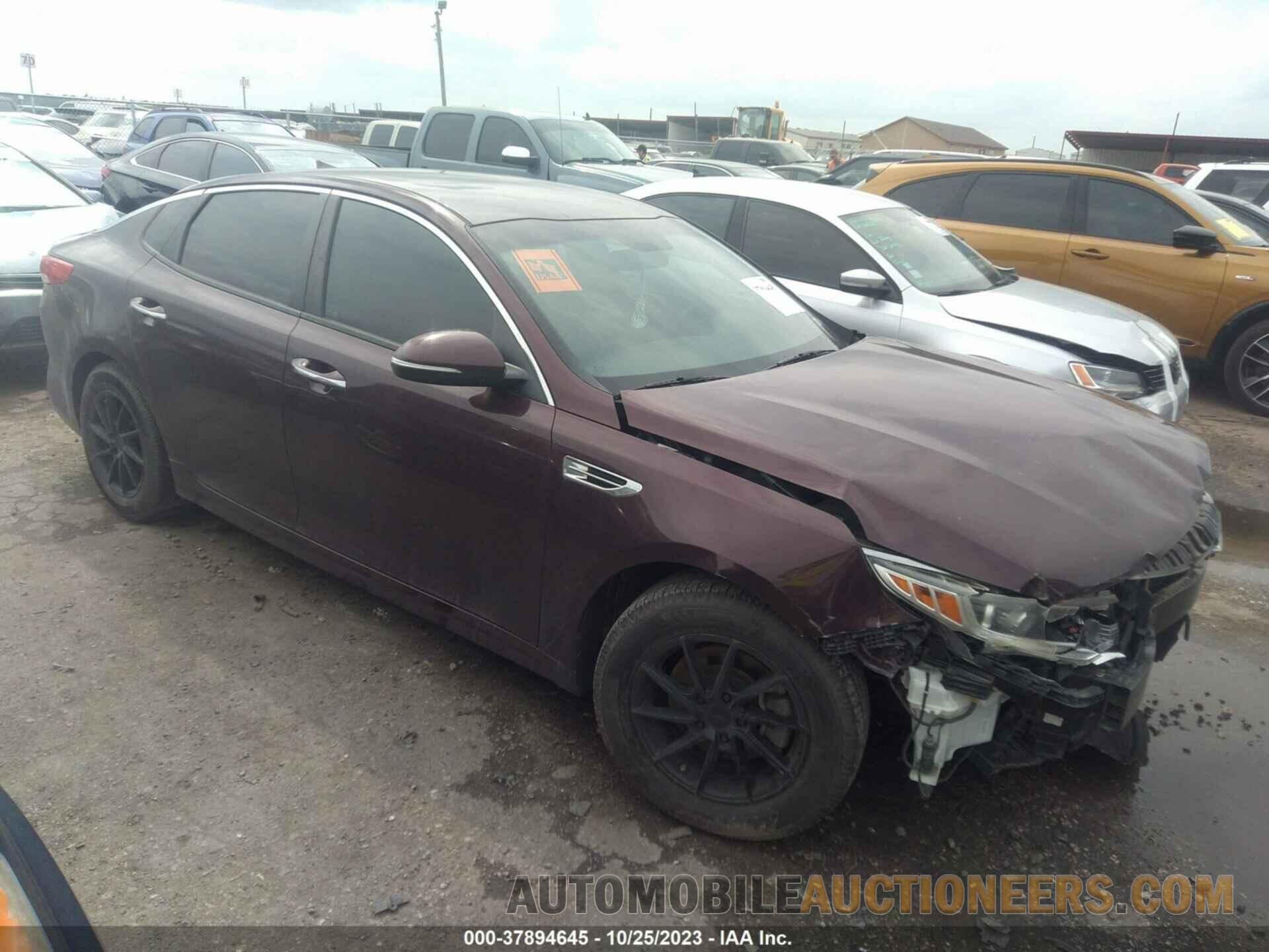 5XXGT4L31JG203384 KIA OPTIMA 2018