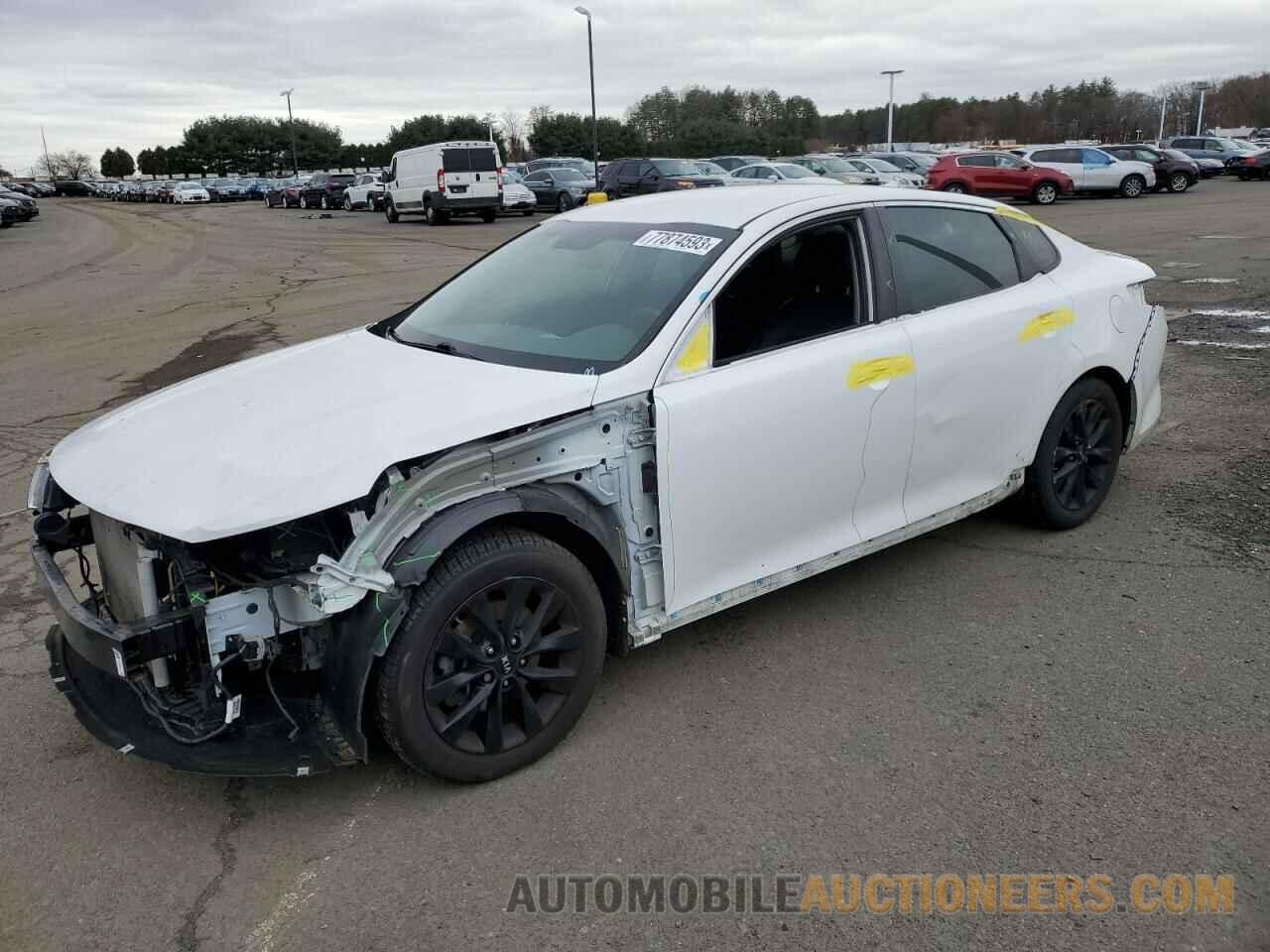 5XXGT4L31JG205913 KIA OPTIMA 2018