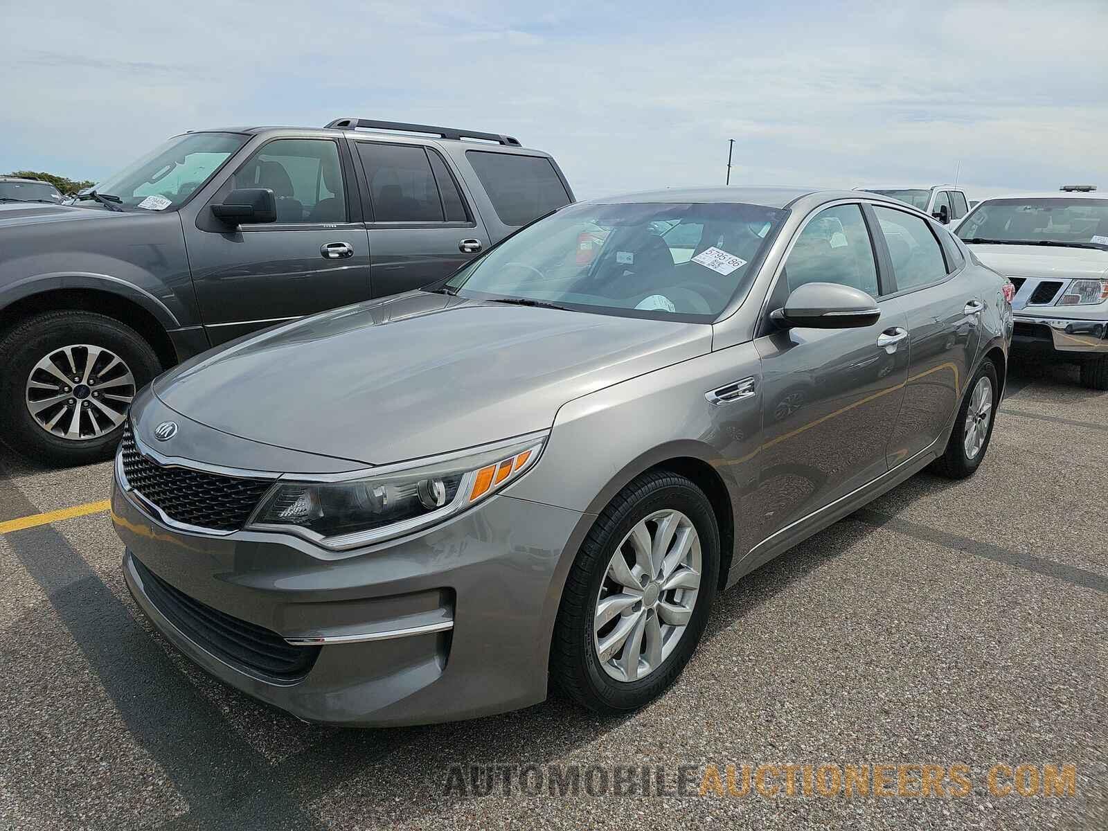 5XXGT4L31JG207127 Kia Optima 2018