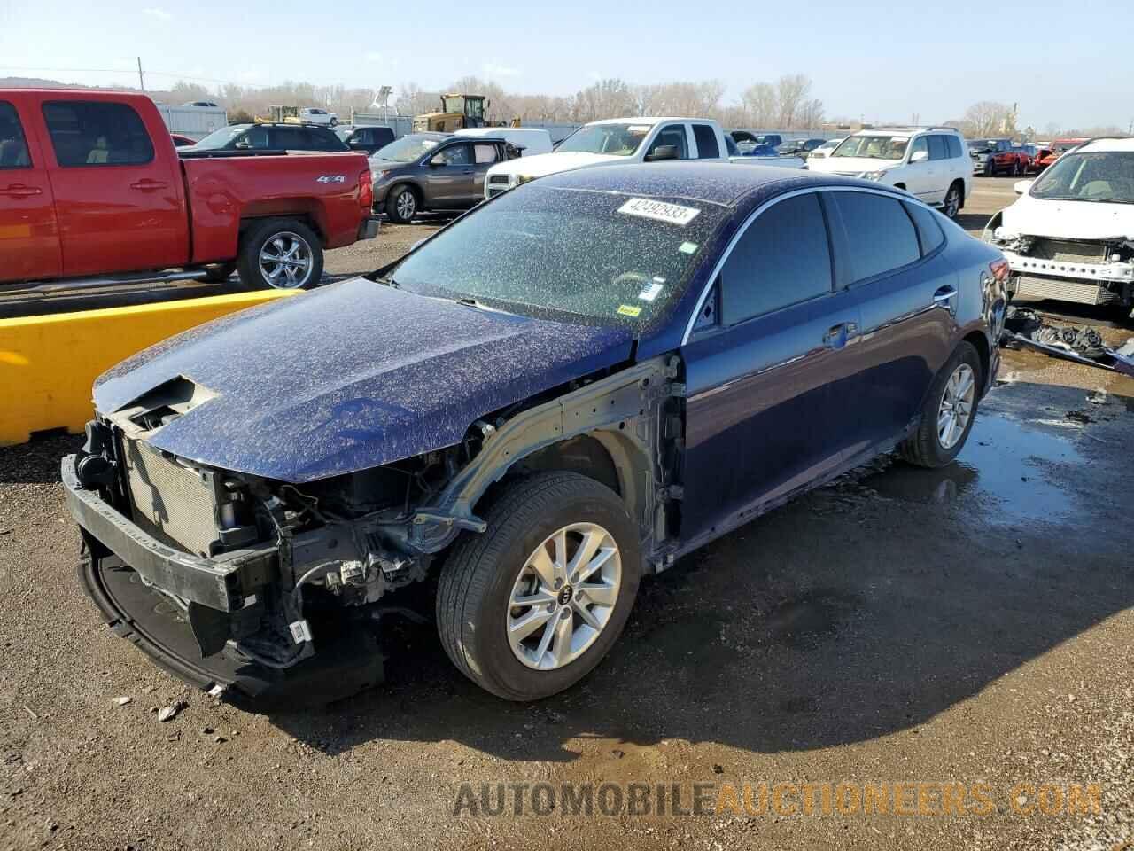 5XXGT4L31JG208004 KIA OPTIMA 2018