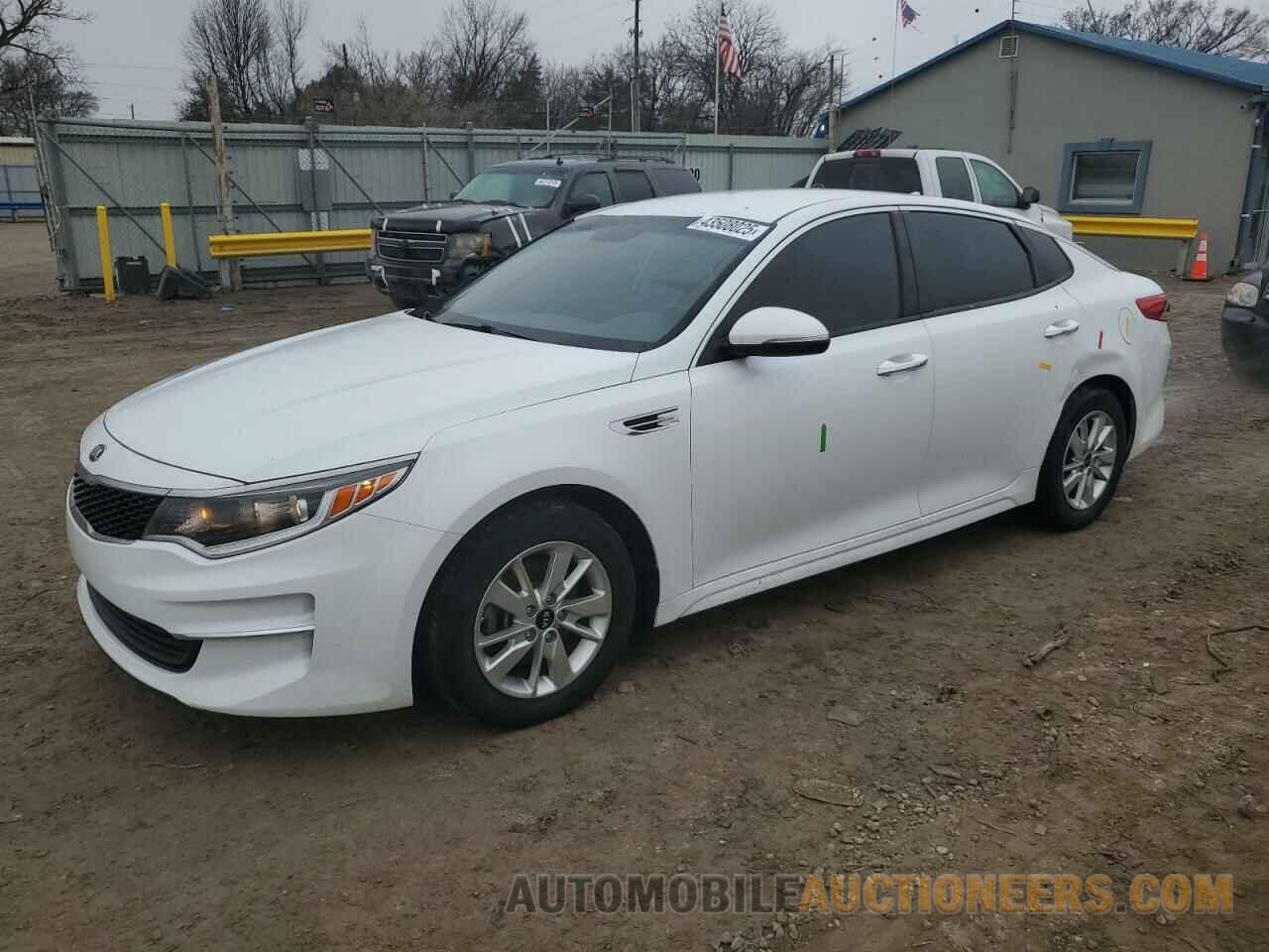 5XXGT4L31JG213168 KIA OPTIMA 2018