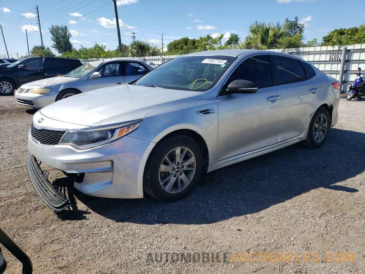 5XXGT4L31JG225725 KIA OPTIMA 2018