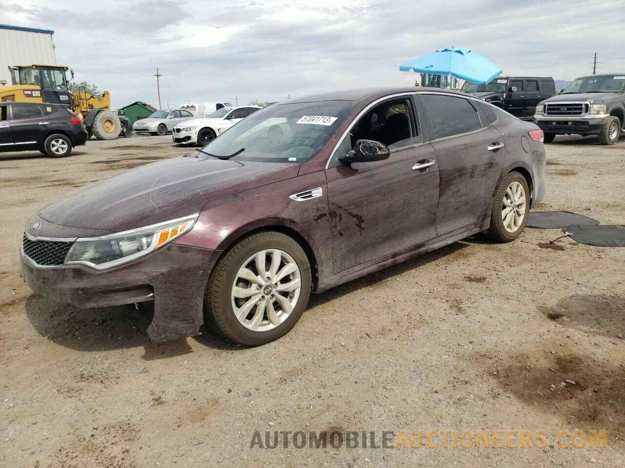 5XXGT4L31JG235803 KIA OPTIMA 2018