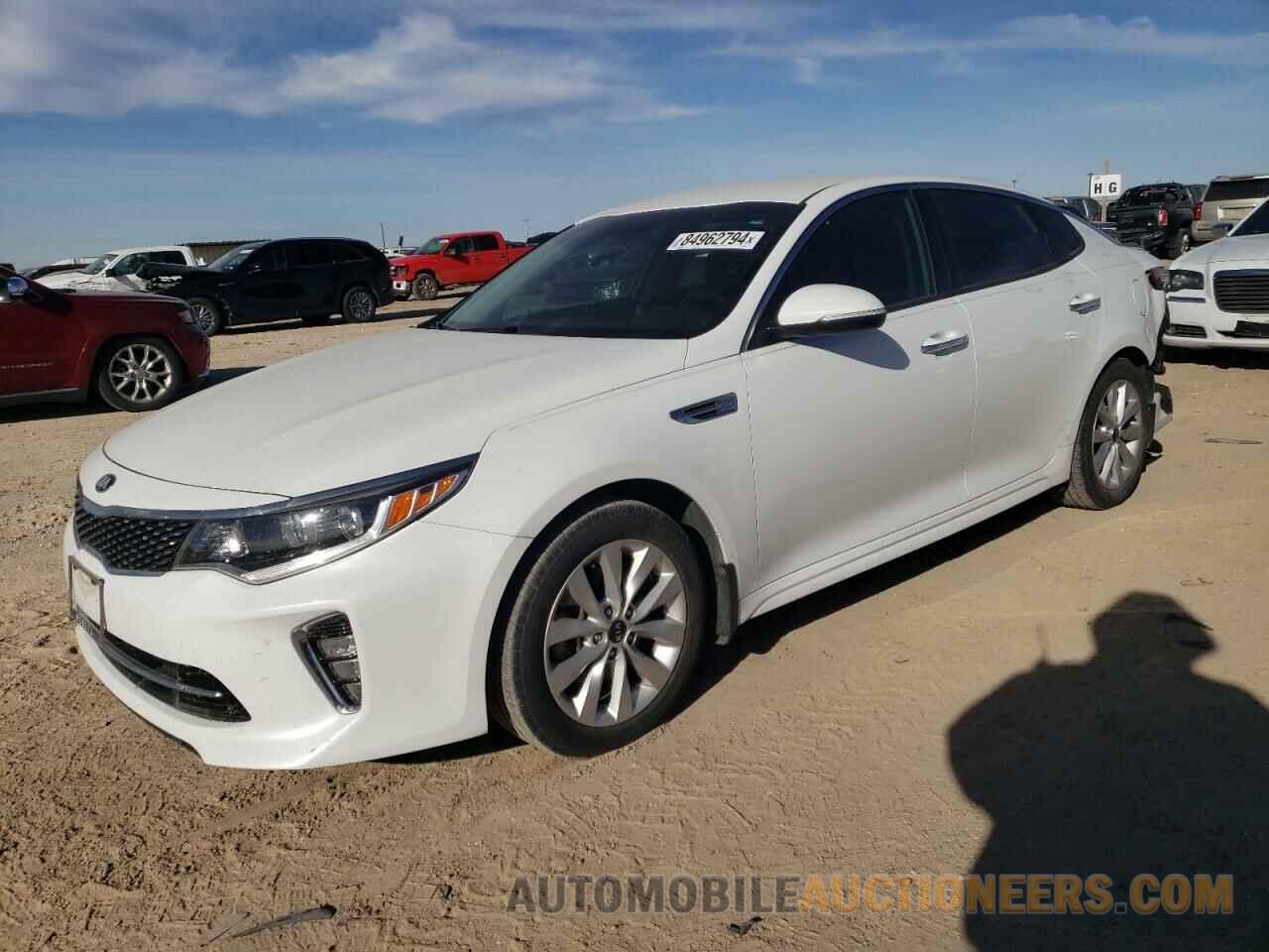 5XXGT4L31JG240466 KIA OPTIMA 2018