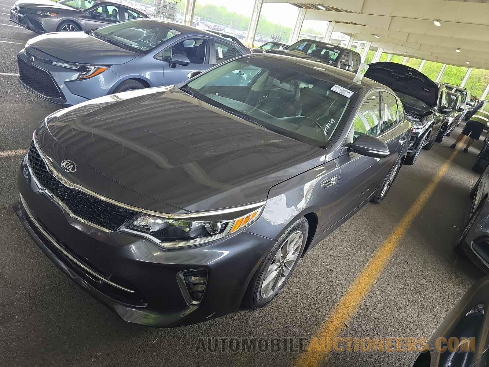 5XXGT4L31JG242993 Kia Optima 2018