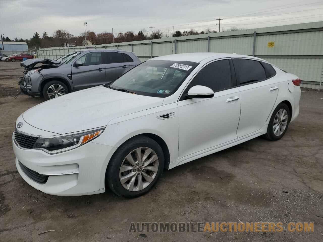 5XXGT4L31JG262161 KIA OPTIMA 2018