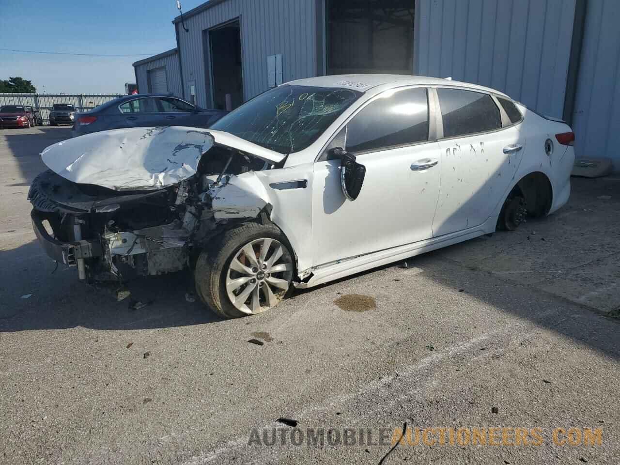 5XXGT4L31JG264444 KIA OPTIMA 2018