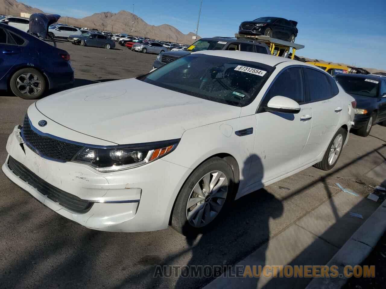 5XXGT4L31JG265366 KIA OPTIMA 2018