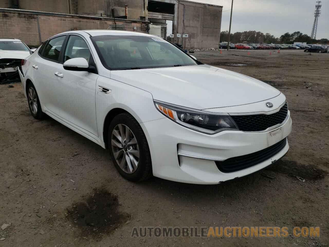 5XXGT4L31JG268445 KIA OPTIMA 2018