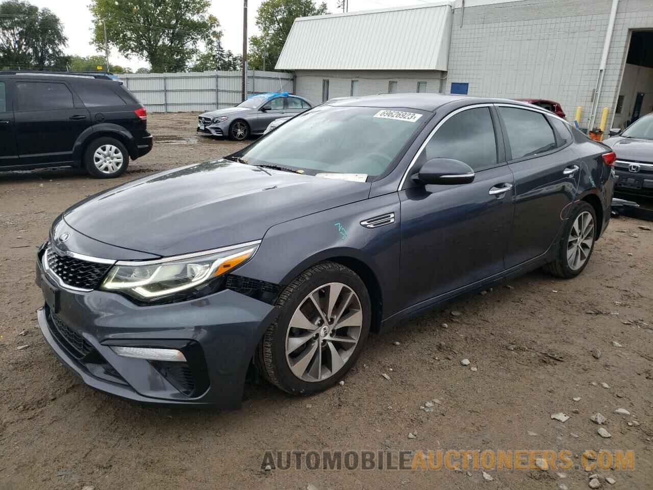 5XXGT4L31KG305303 KIA OPTIMA 2019