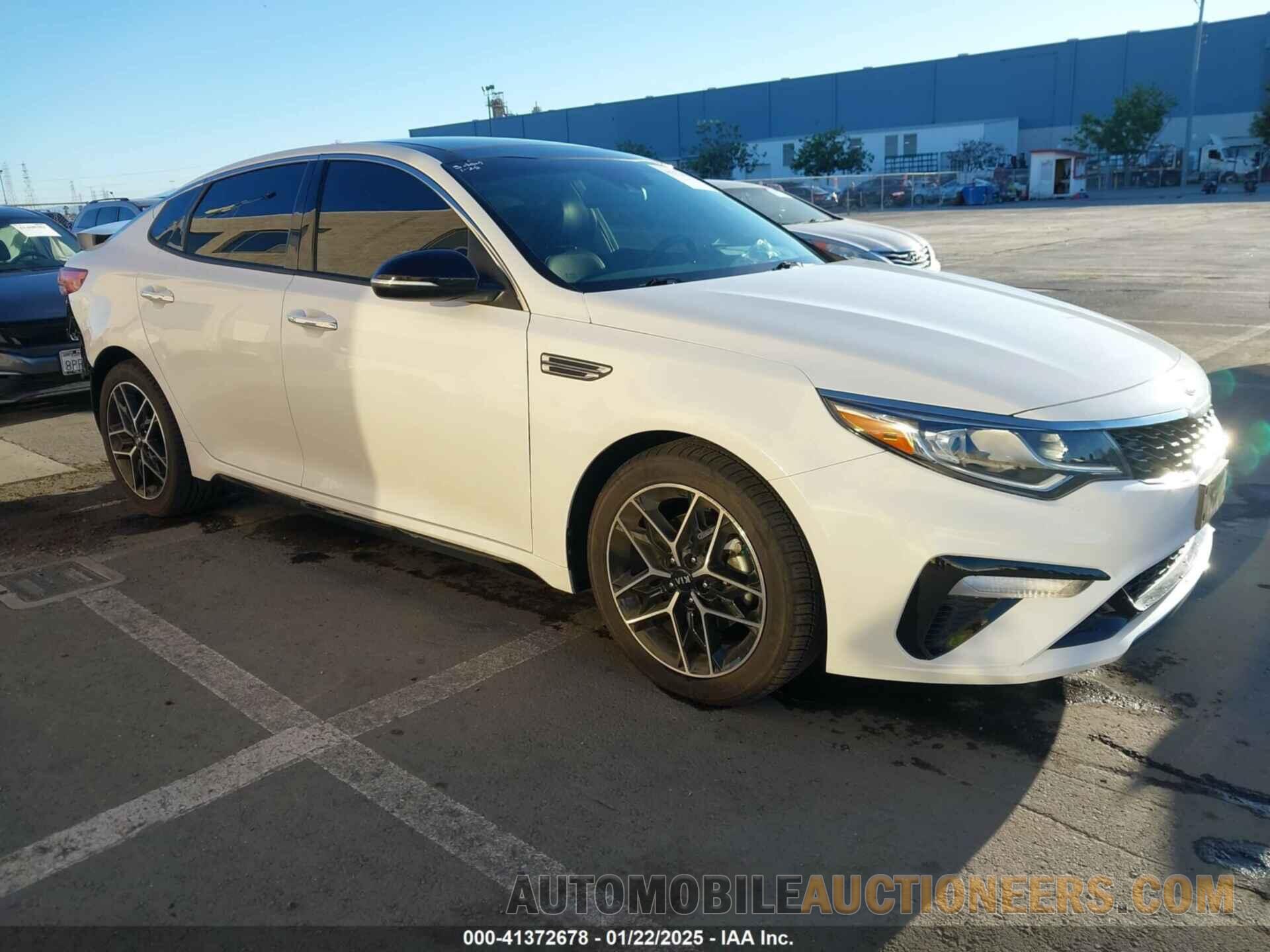 5XXGT4L31LG438046 KIA OPTIMA 2020