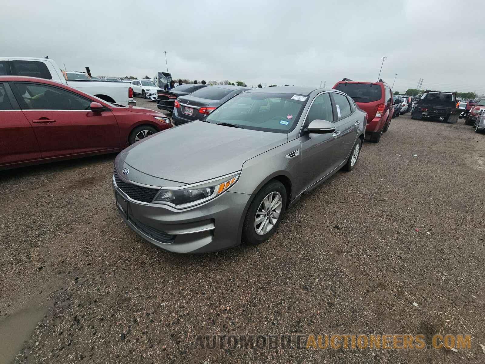 5XXGT4L32JG179693 Kia Optima 2018