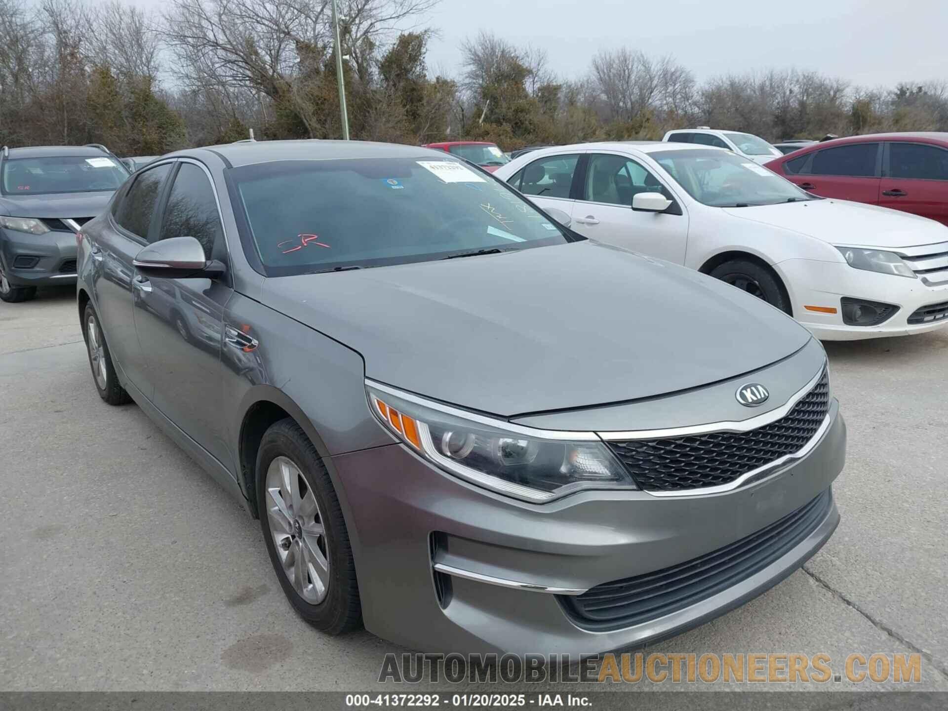 5XXGT4L32JG181962 KIA OPTIMA 2018