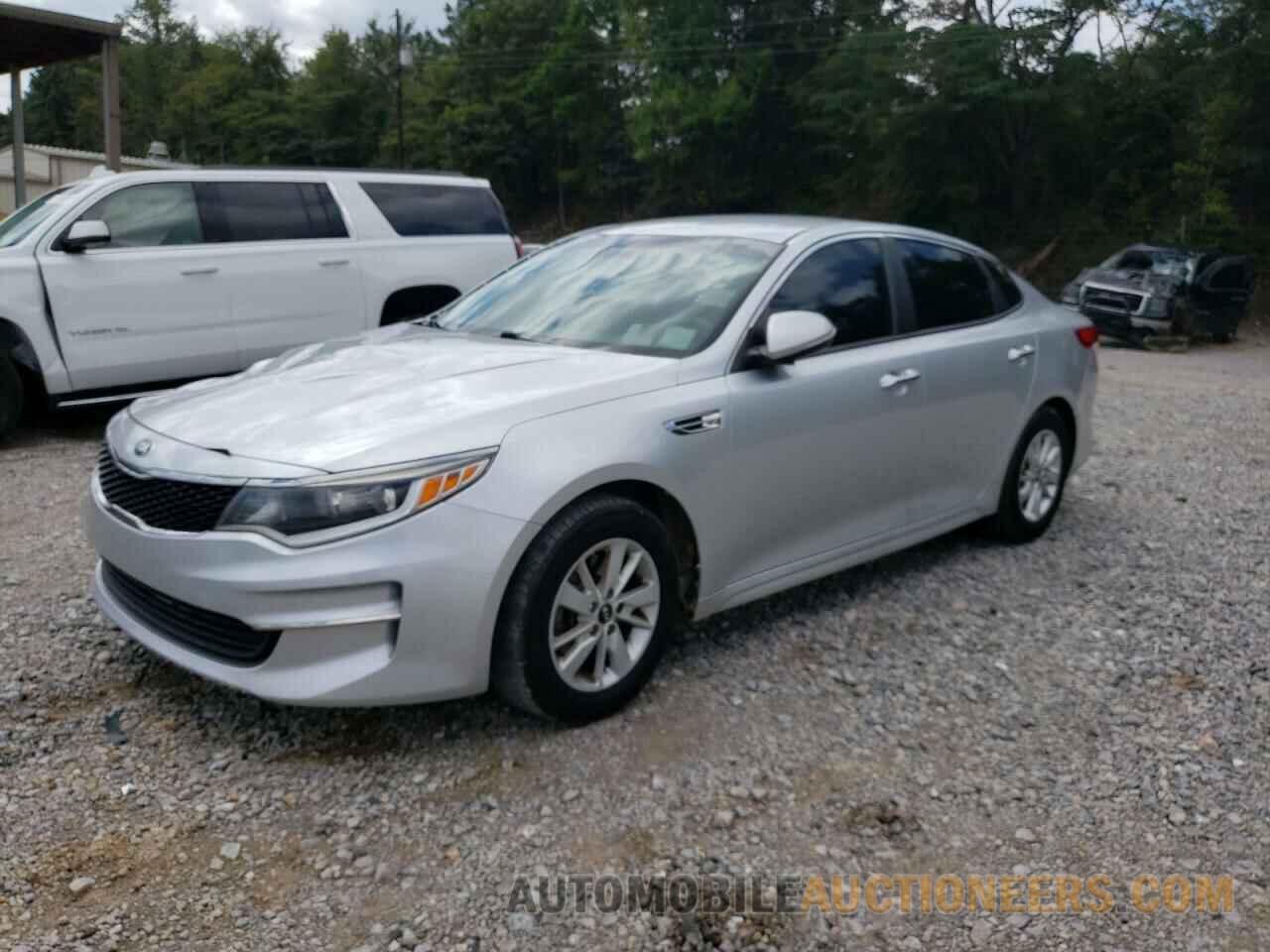 5XXGT4L32JG187521 KIA OPTIMA 2018