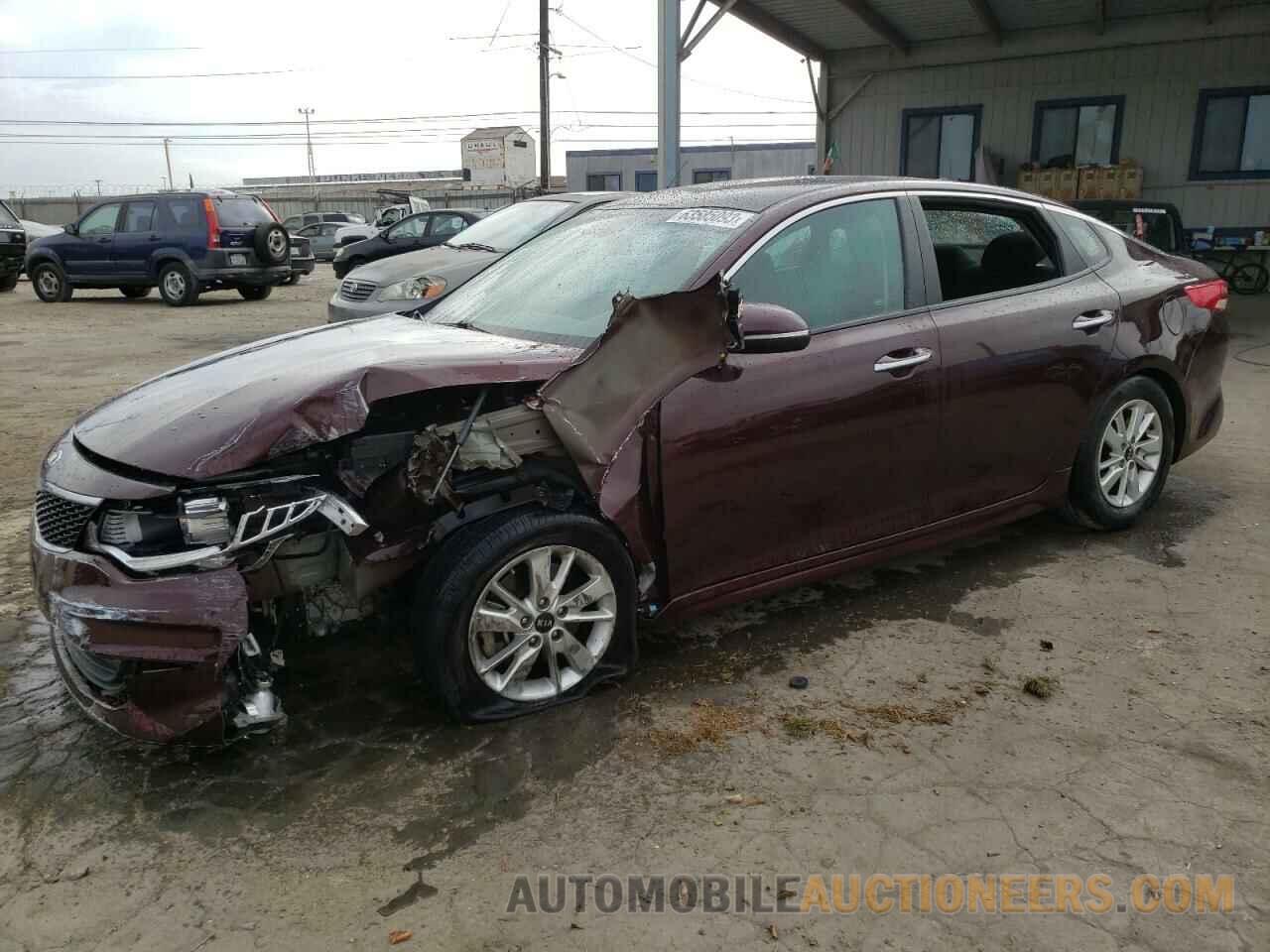 5XXGT4L32JG195098 KIA OPTIMA 2018