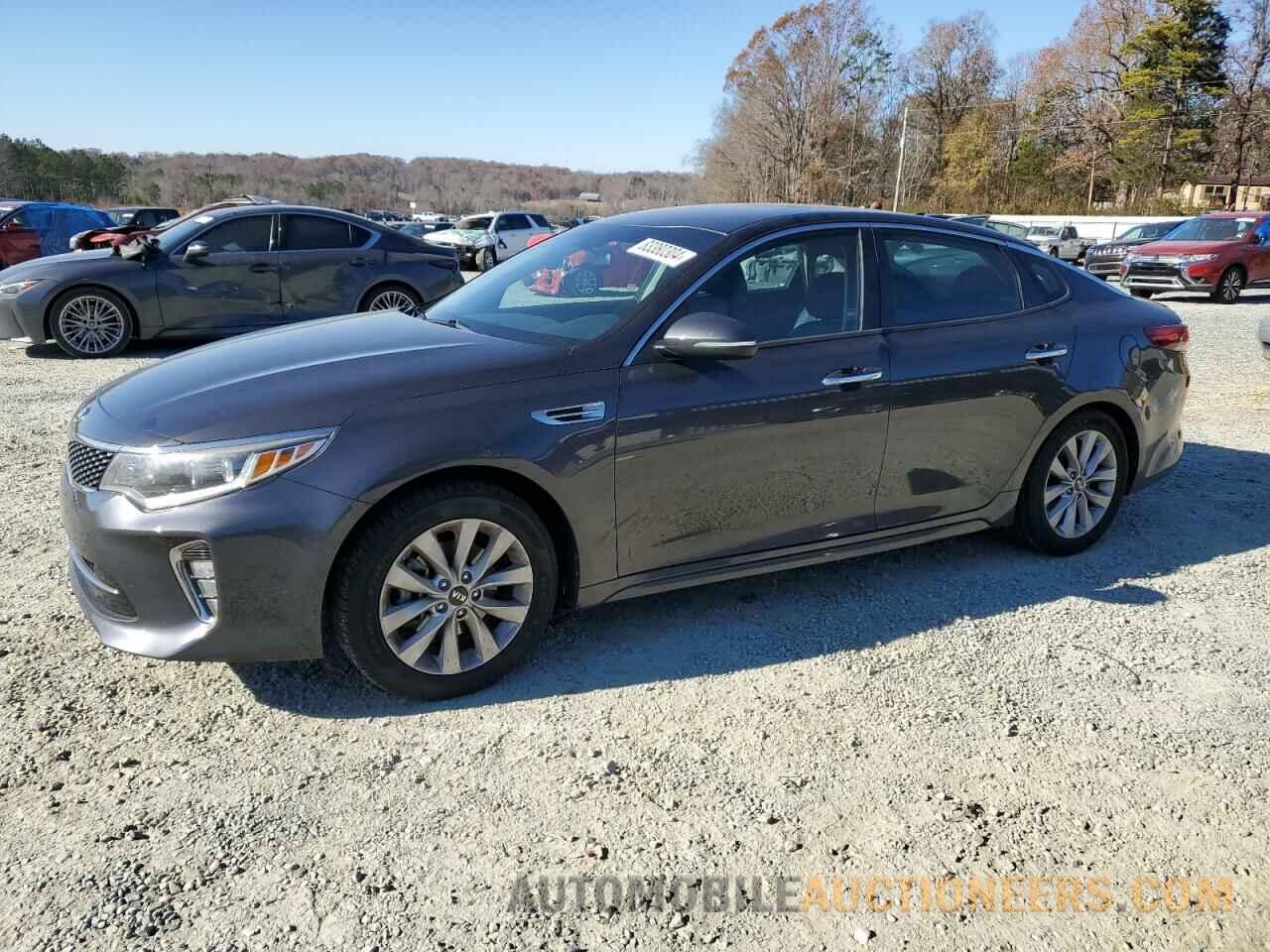 5XXGT4L32JG195196 KIA OPTIMA 2018