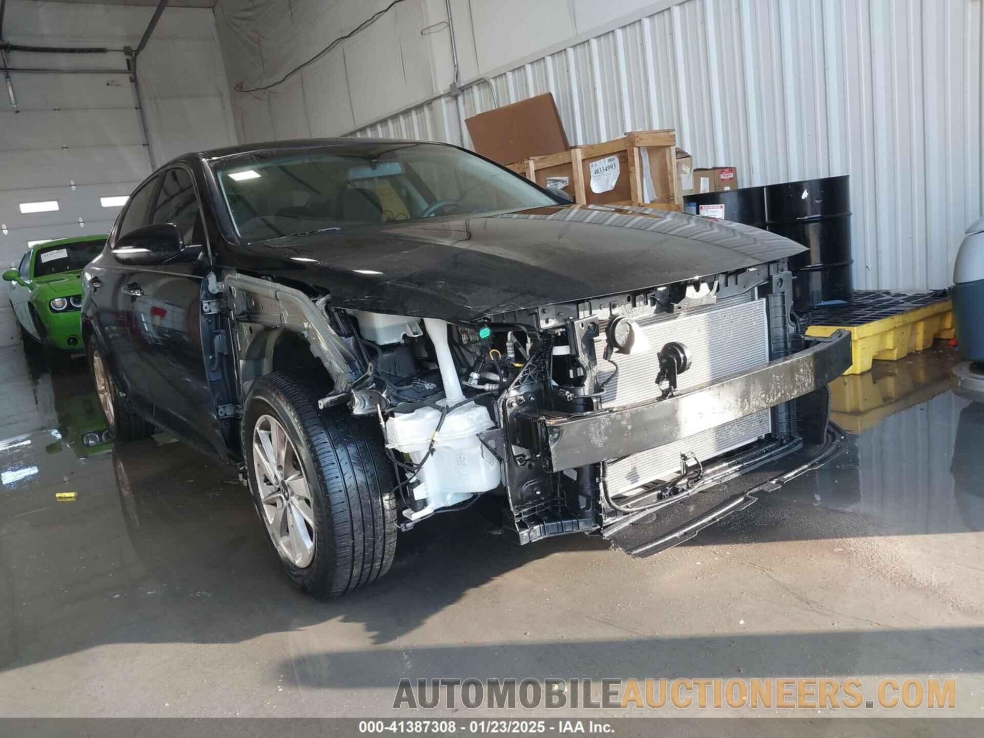 5XXGT4L32JG196848 KIA OPTIMA 2018