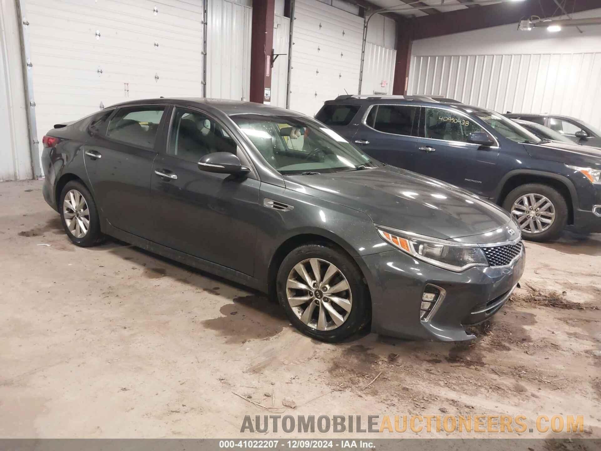 5XXGT4L32JG213017 KIA OPTIMA 2018