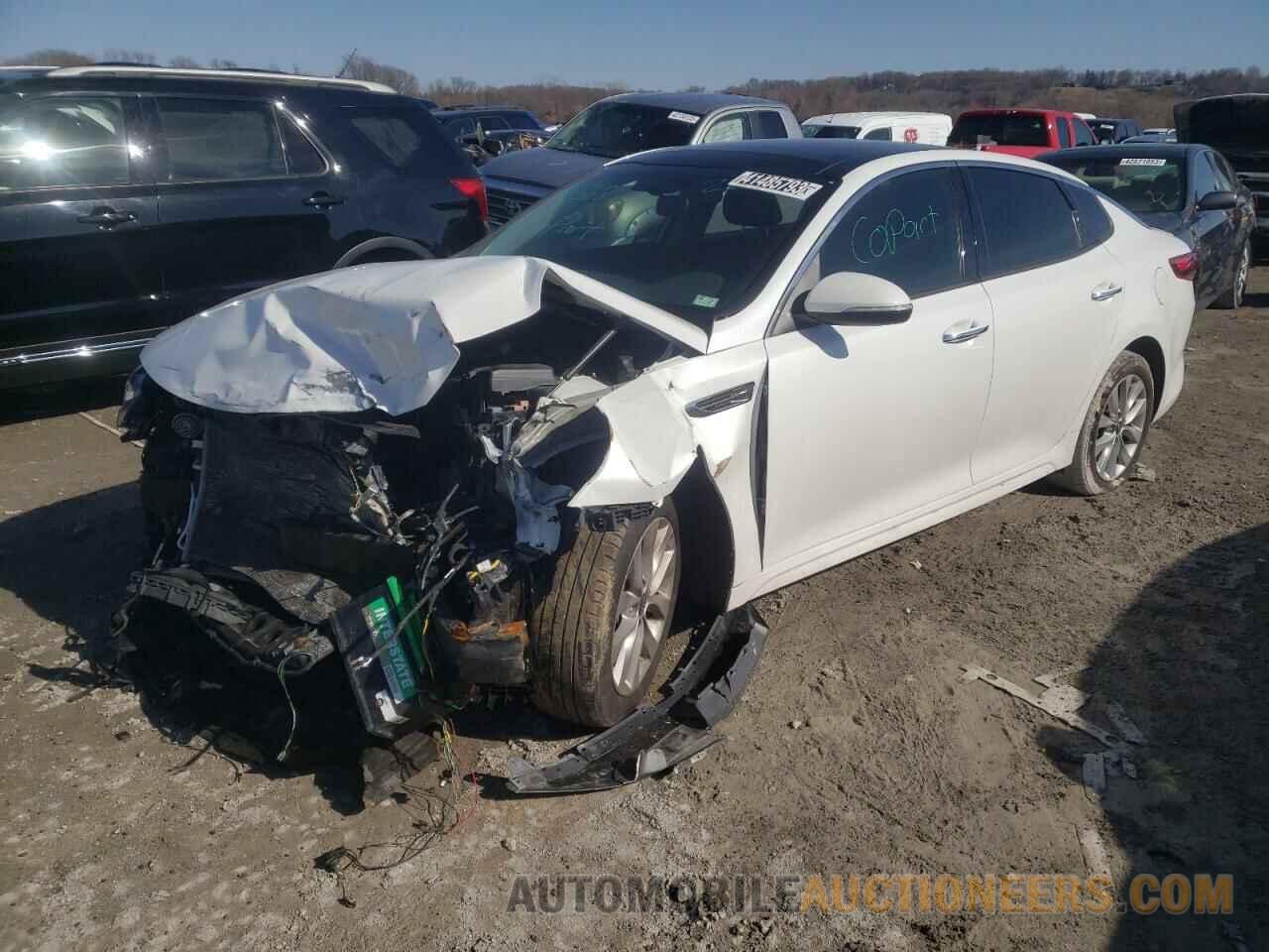 5XXGT4L32JG221568 KIA OPTIMA 2018