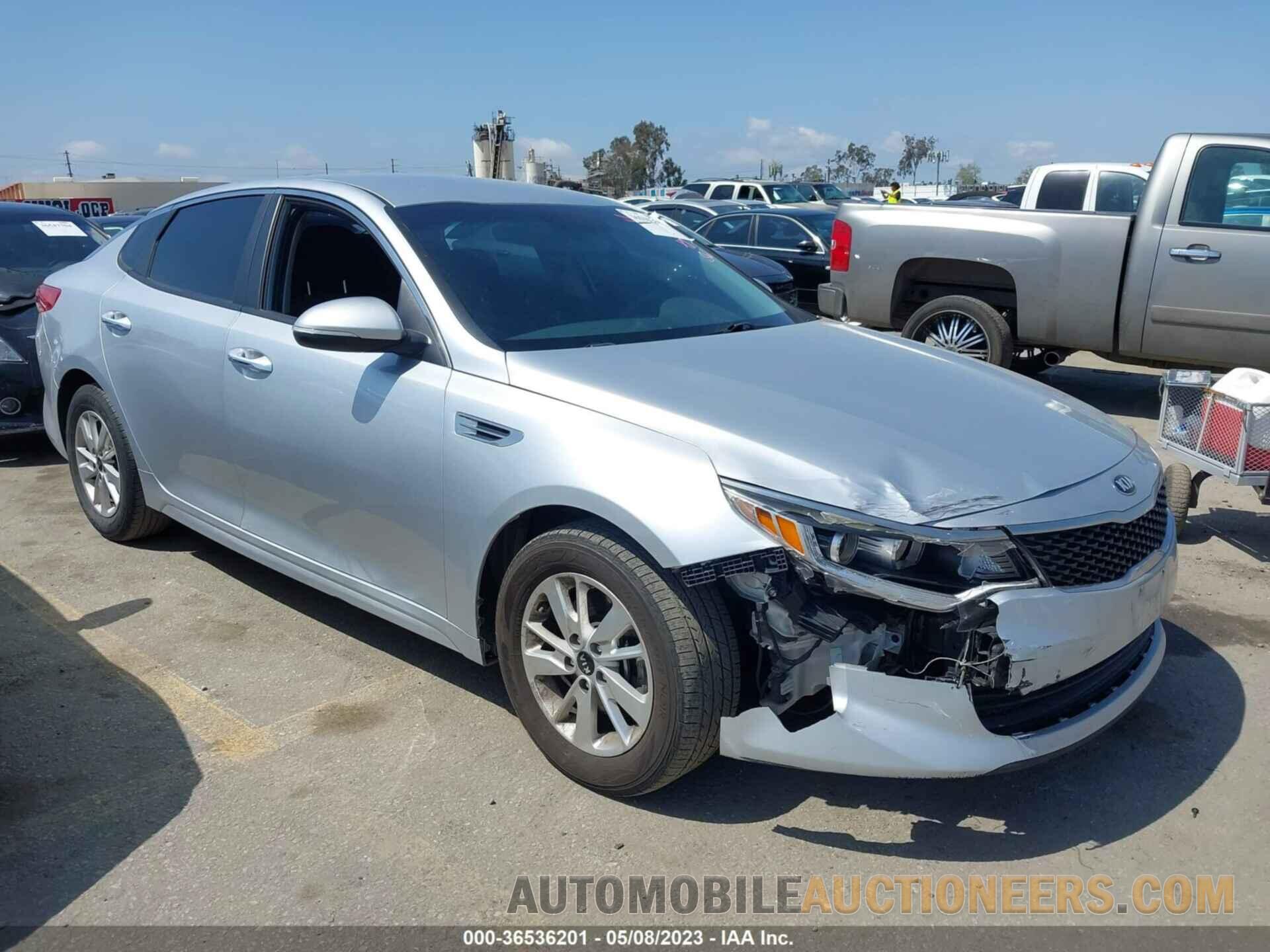 5XXGT4L32JG229556 KIA OPTIMA 2018