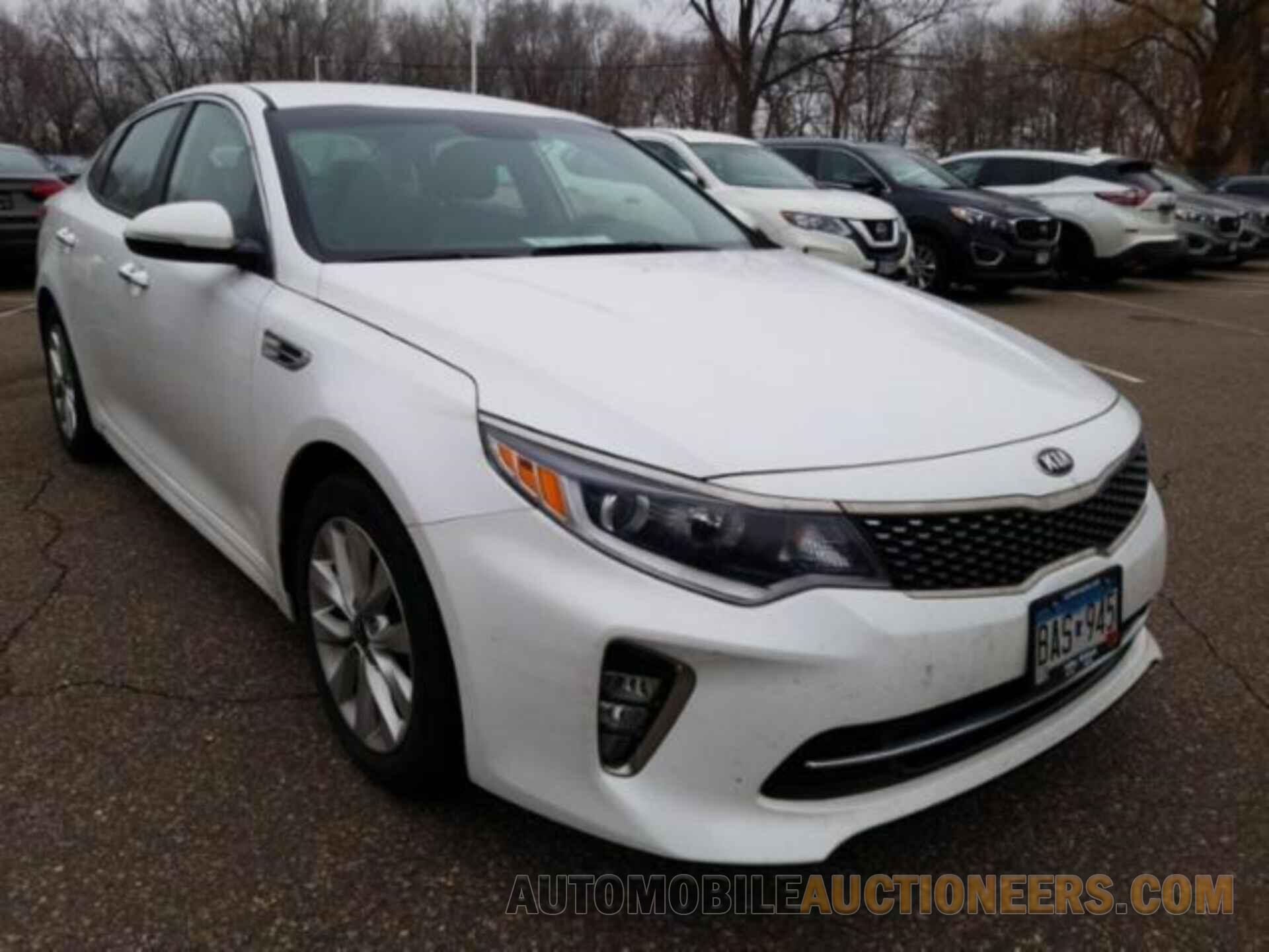 5XXGT4L32JG236510 KIA OPTIMA 2018