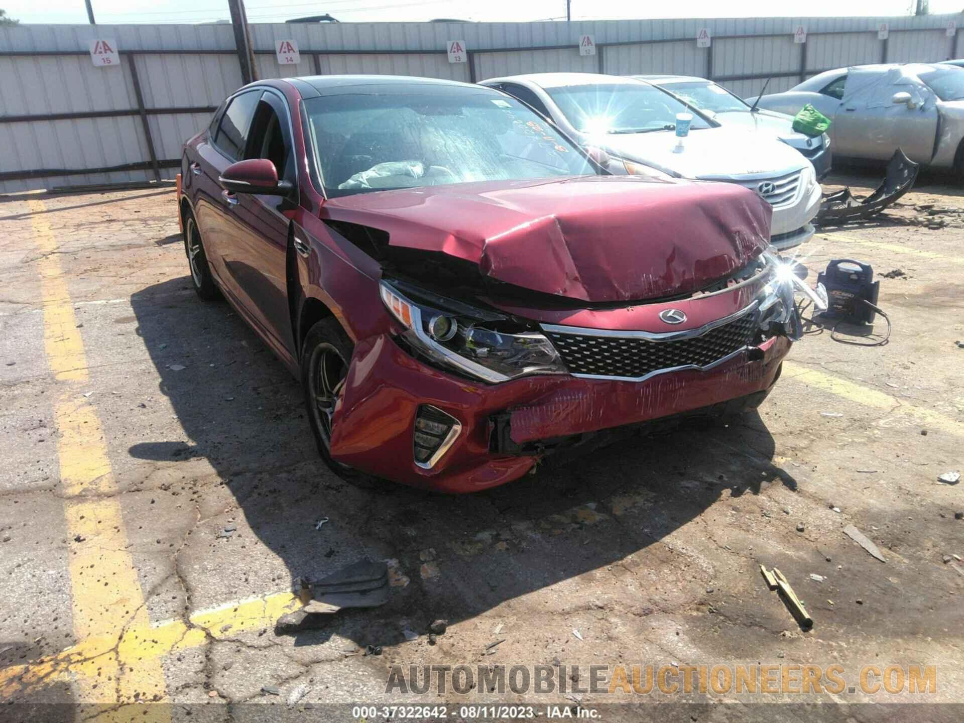 5XXGT4L32JG240248 KIA OPTIMA 2018