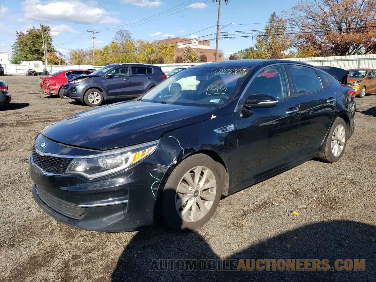 5XXGT4L32JG253839 KIA OPTIMA 2018