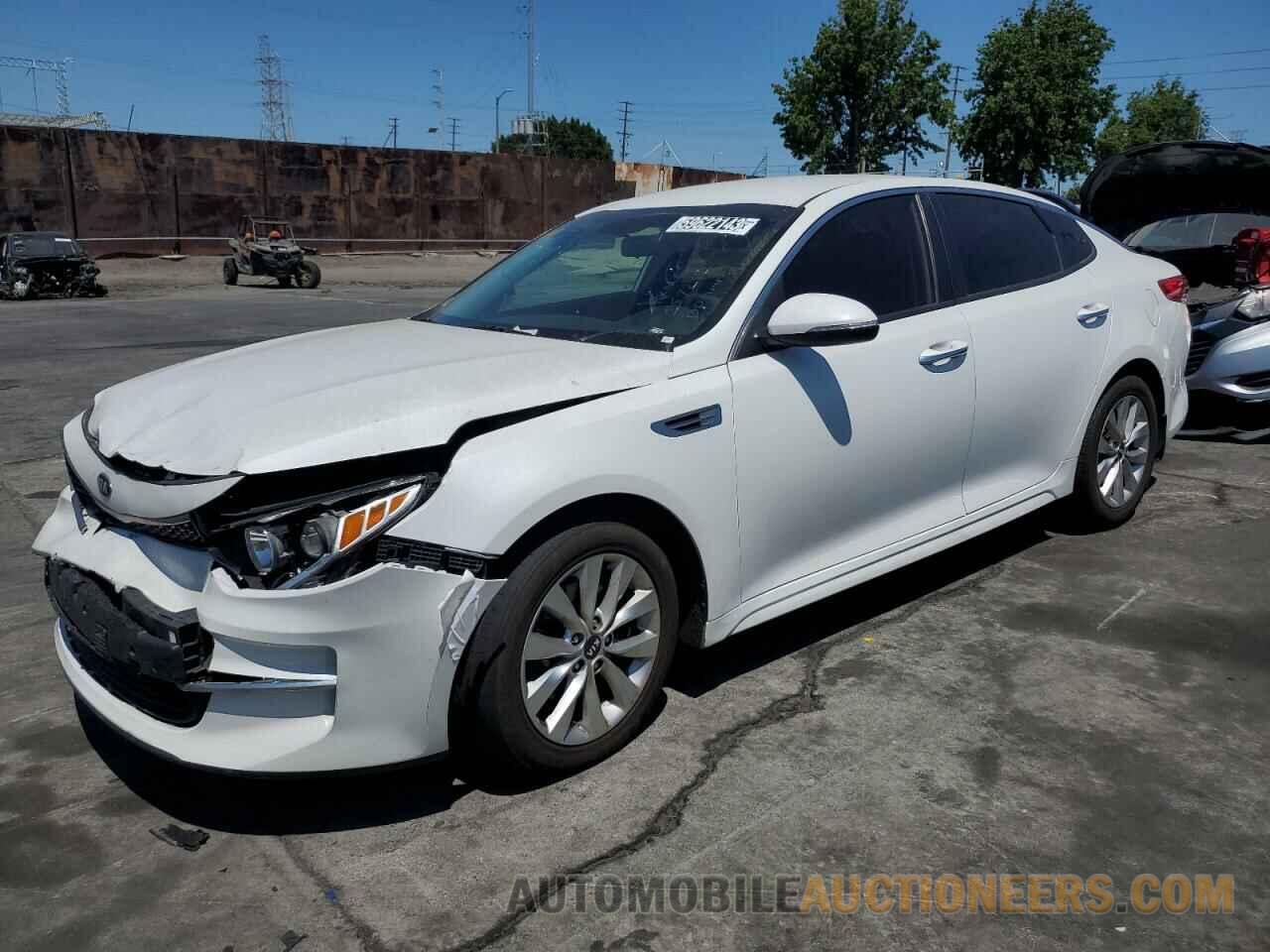 5XXGT4L32JG257292 KIA OPTIMA 2018