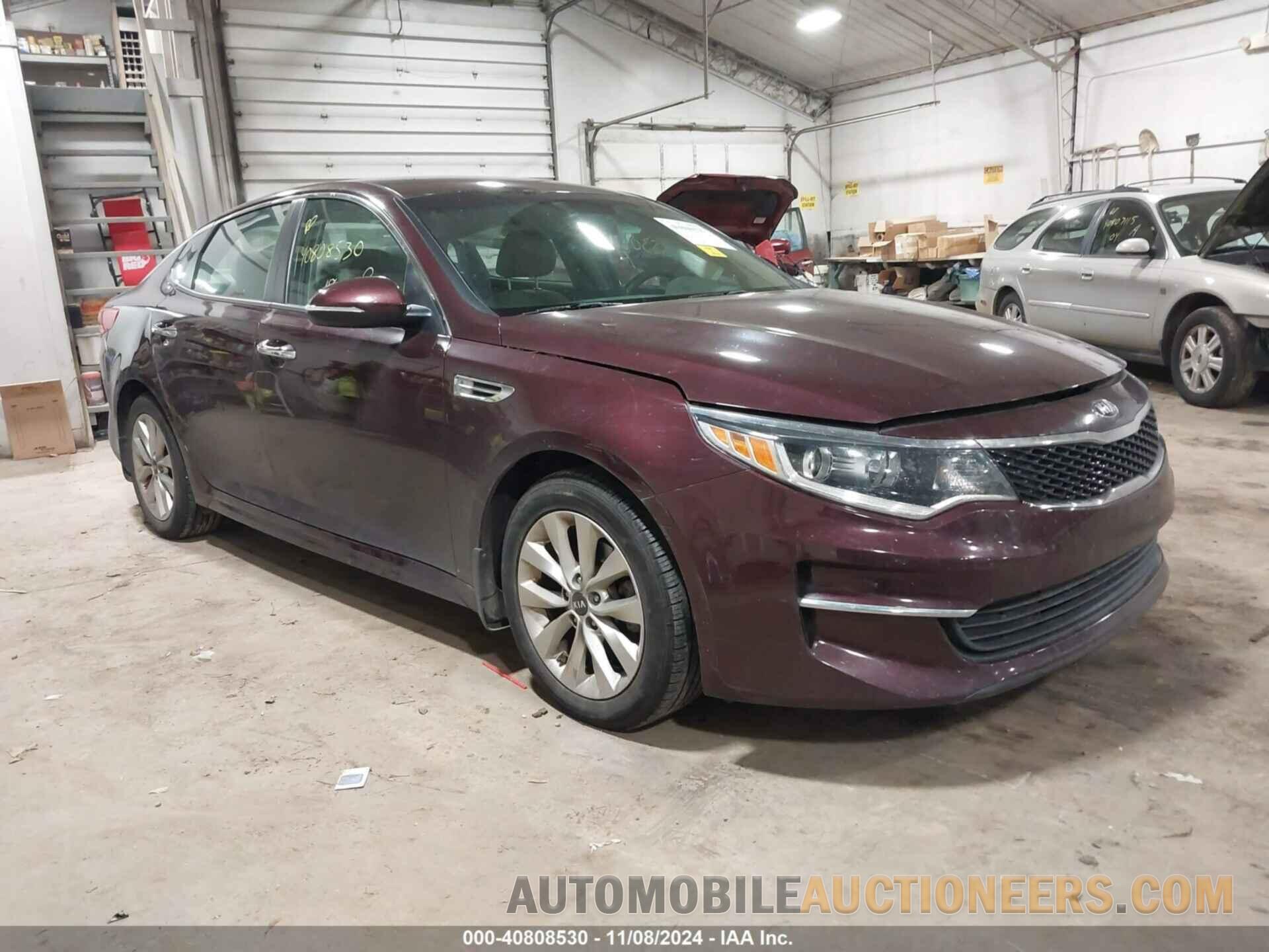 5XXGT4L32JG260564 KIA OPTIMA 2018