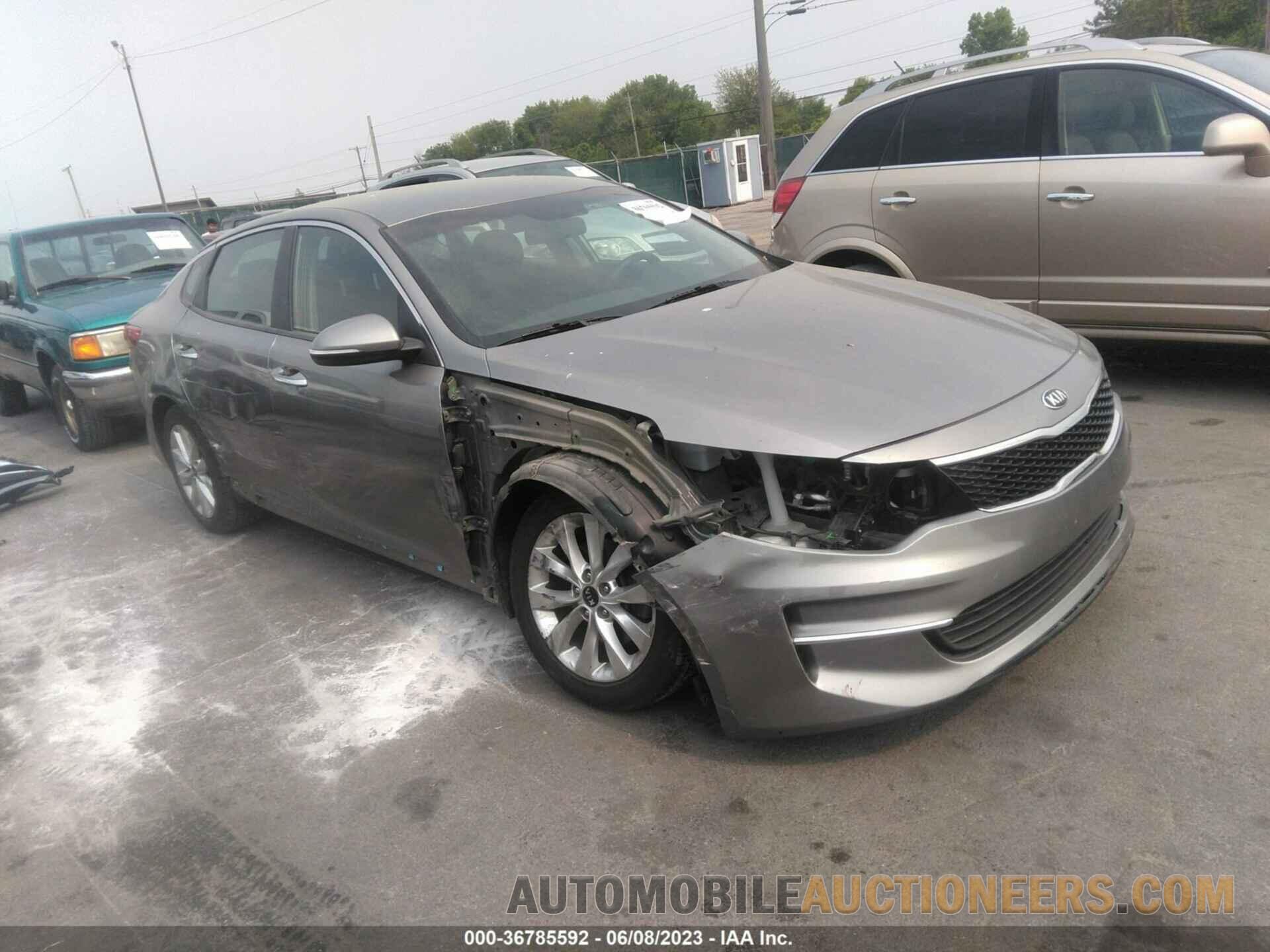 5XXGT4L32JG261293 KIA OPTIMA 2018